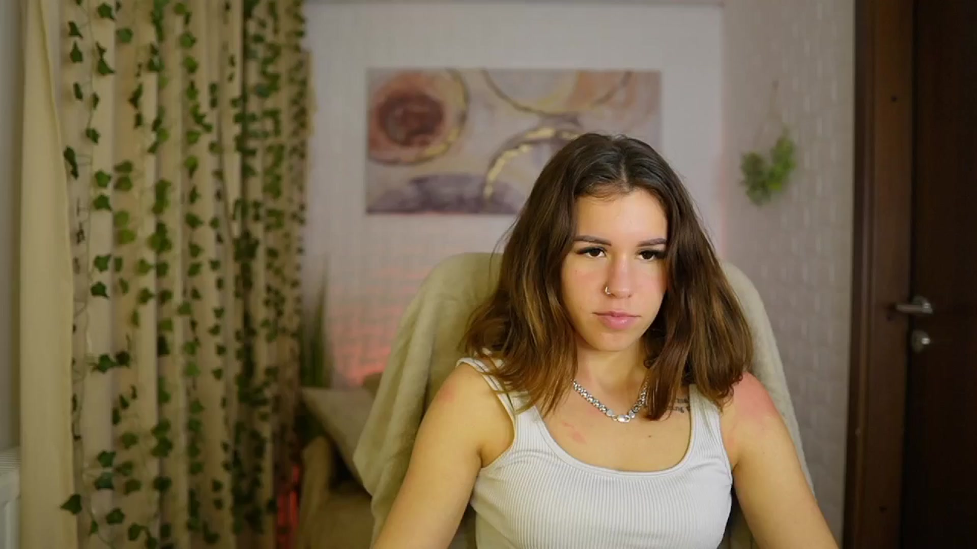Gallery image thumbnail from Alyssa_Hall's myfreecams stream on, 11/16/2024, 17:21 image 5 of 20