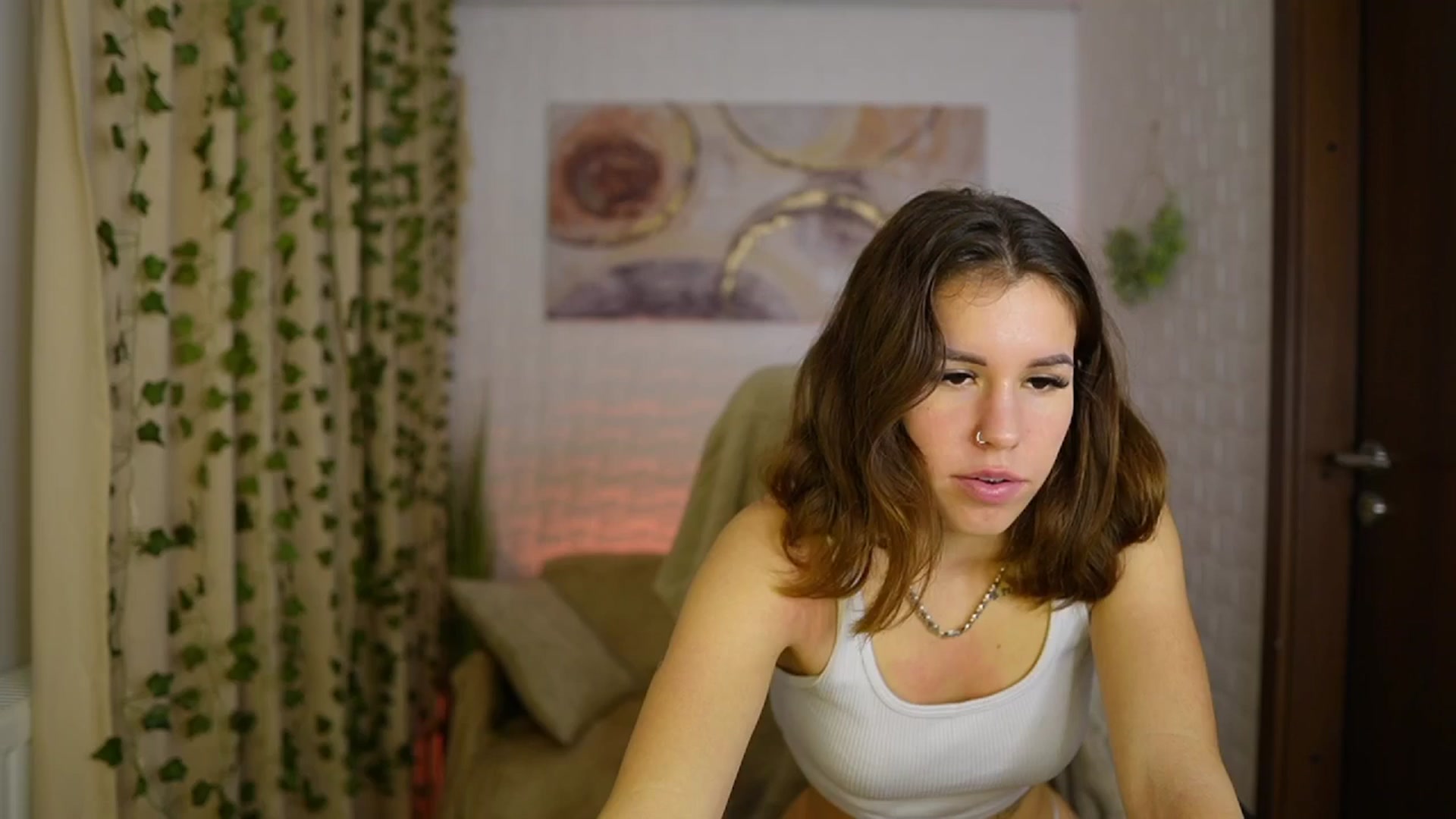 Gallery image thumbnail from Alyssa_Hall's myfreecams stream on, 11/16/2024, 17:21 image 20 of 20