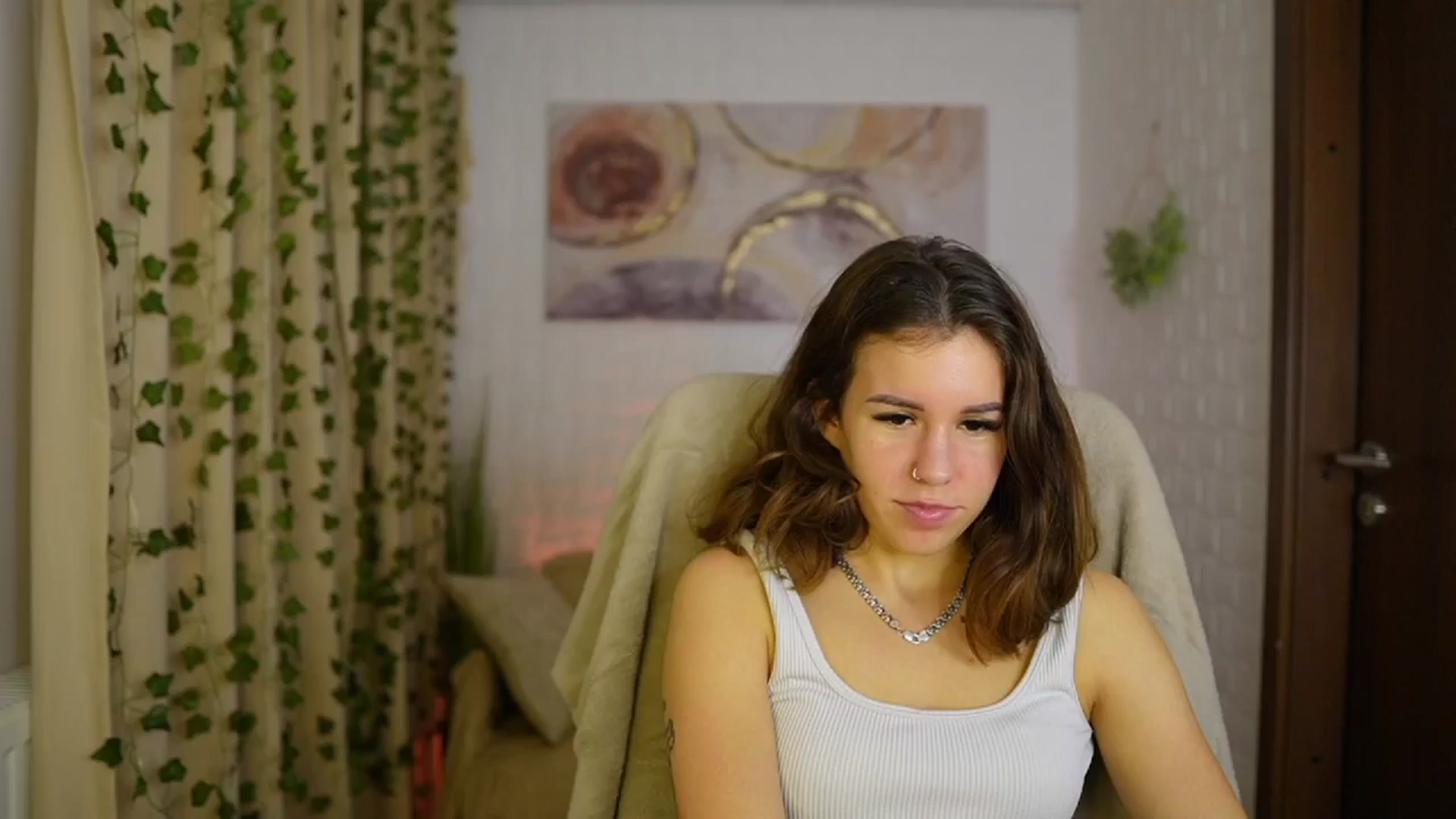 Gallery image thumbnail from Alyssa_Hall's myfreecams stream on, 11/16/2024, 18:11 image 20 of 20