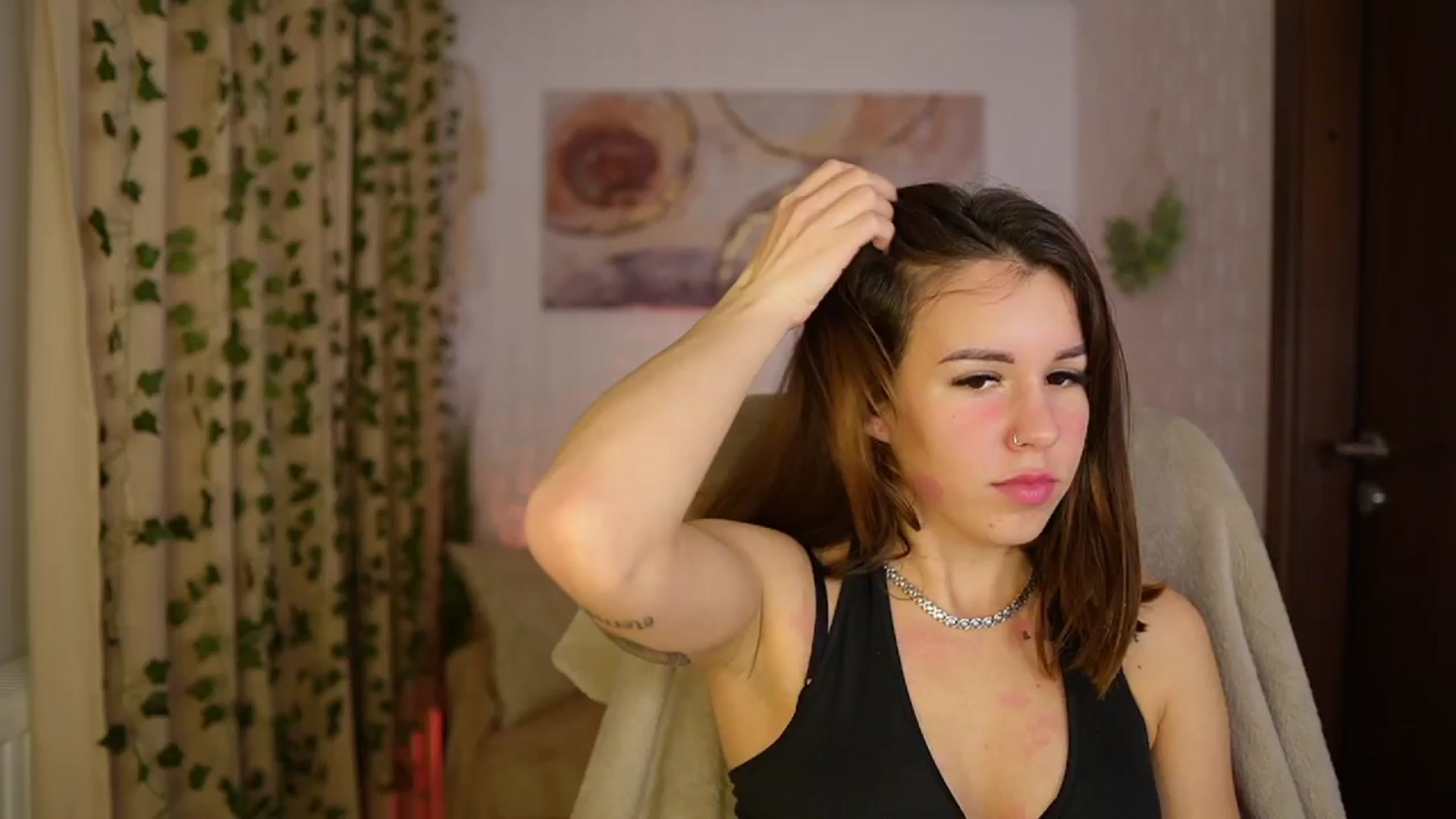 Gallery image thumbnail from Alyssa_Hall's myfreecams stream on, 11/22/2024, 15:09 image 10 of 20