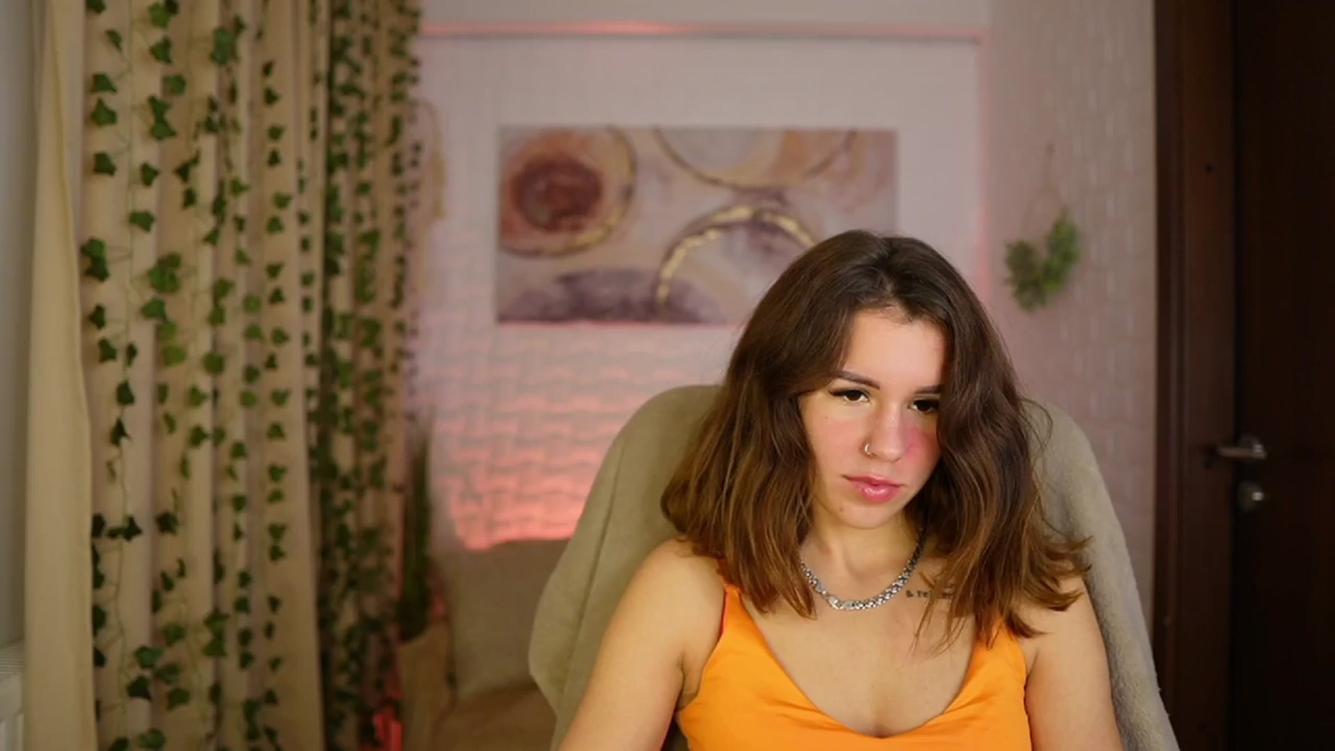 Gallery image thumbnail from Alyssa_Hall's myfreecams stream on, 11/24/2024, 15:28 image 6 of 20