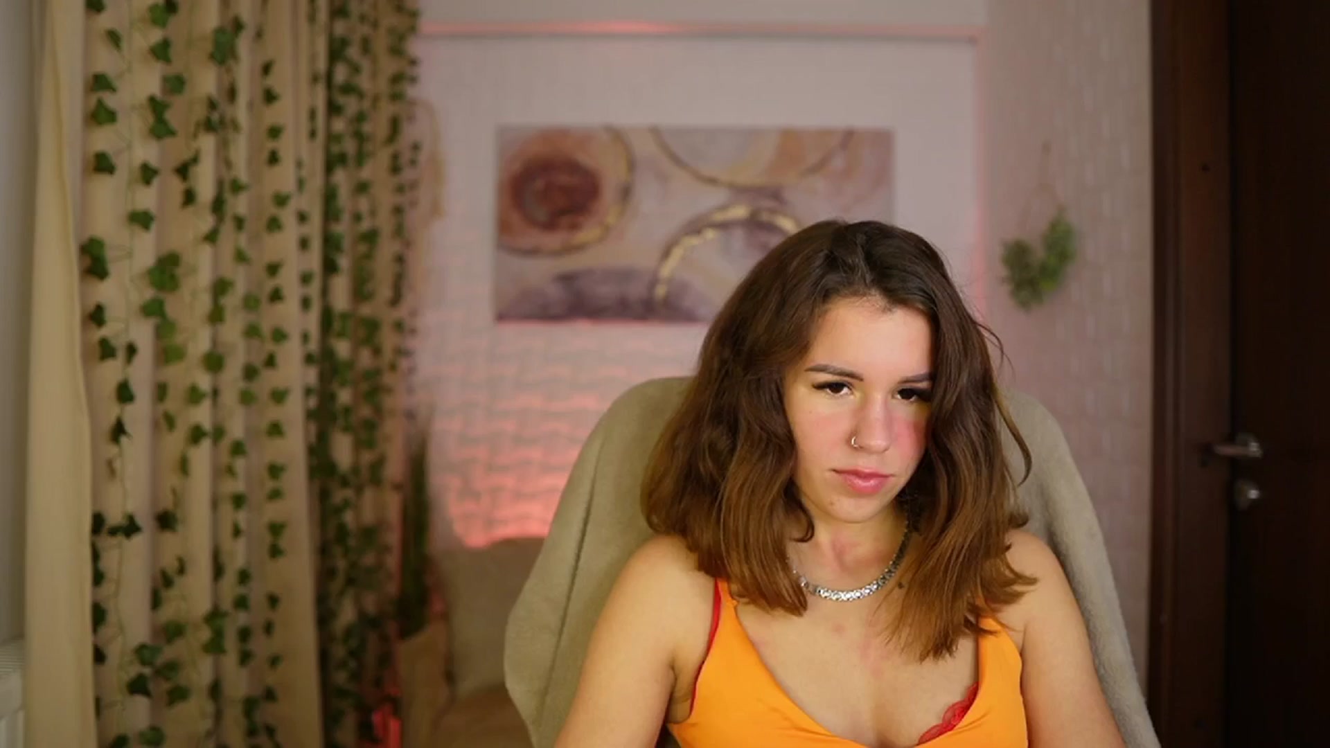 Gallery image thumbnail from Alyssa_Hall's myfreecams stream on, 11/24/2024, 15:28 image 13 of 20