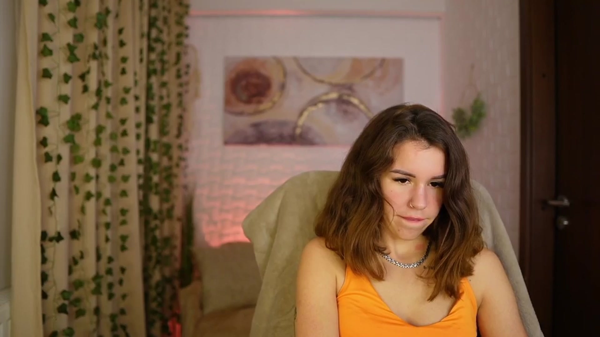 Gallery image thumbnail from Alyssa_Hall's myfreecams stream on, 11/24/2024, 18:08 image 13 of 20