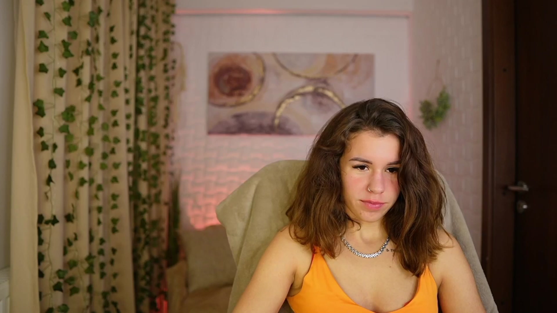Gallery image thumbnail from Alyssa_Hall's myfreecams stream on, 11/24/2024, 18:08 image 6 of 20