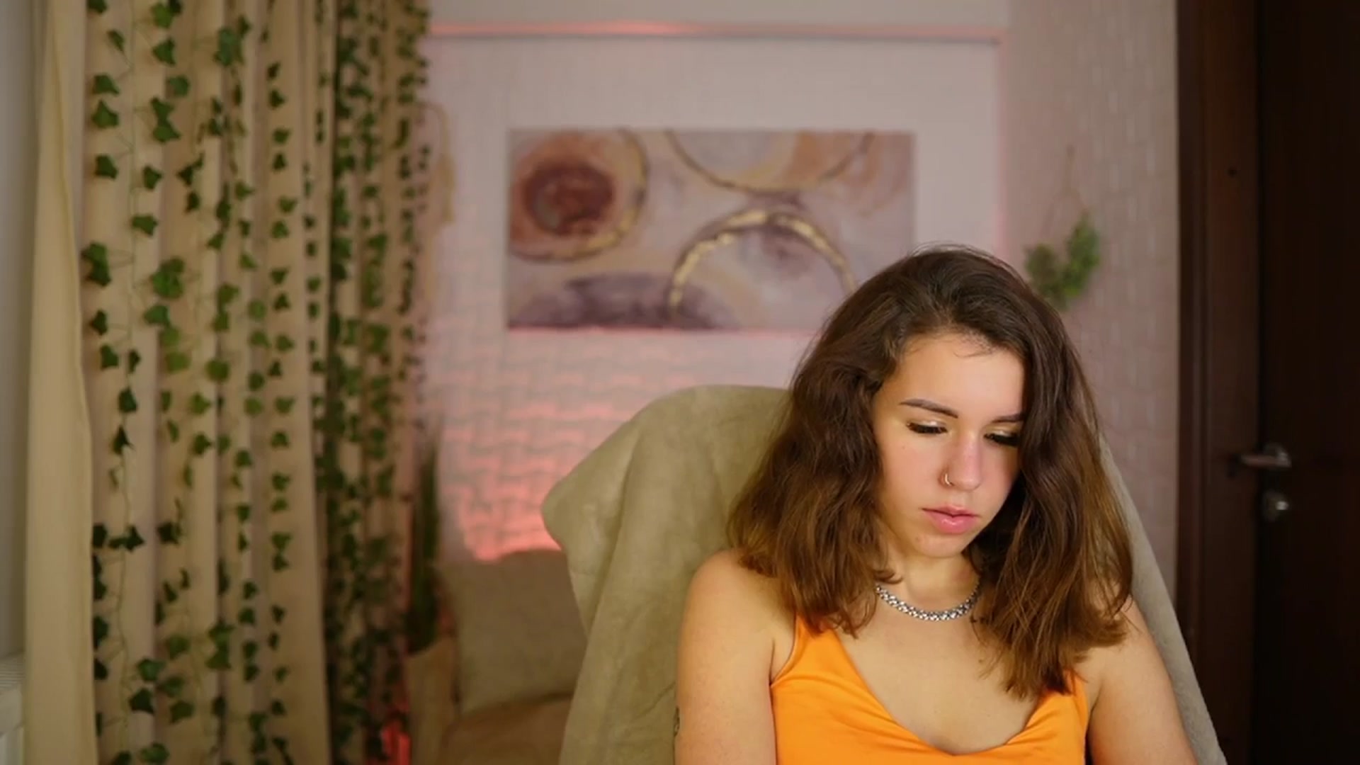 Gallery image thumbnail from Alyssa_Hall's myfreecams stream on, 11/24/2024, 18:08 image 19 of 20
