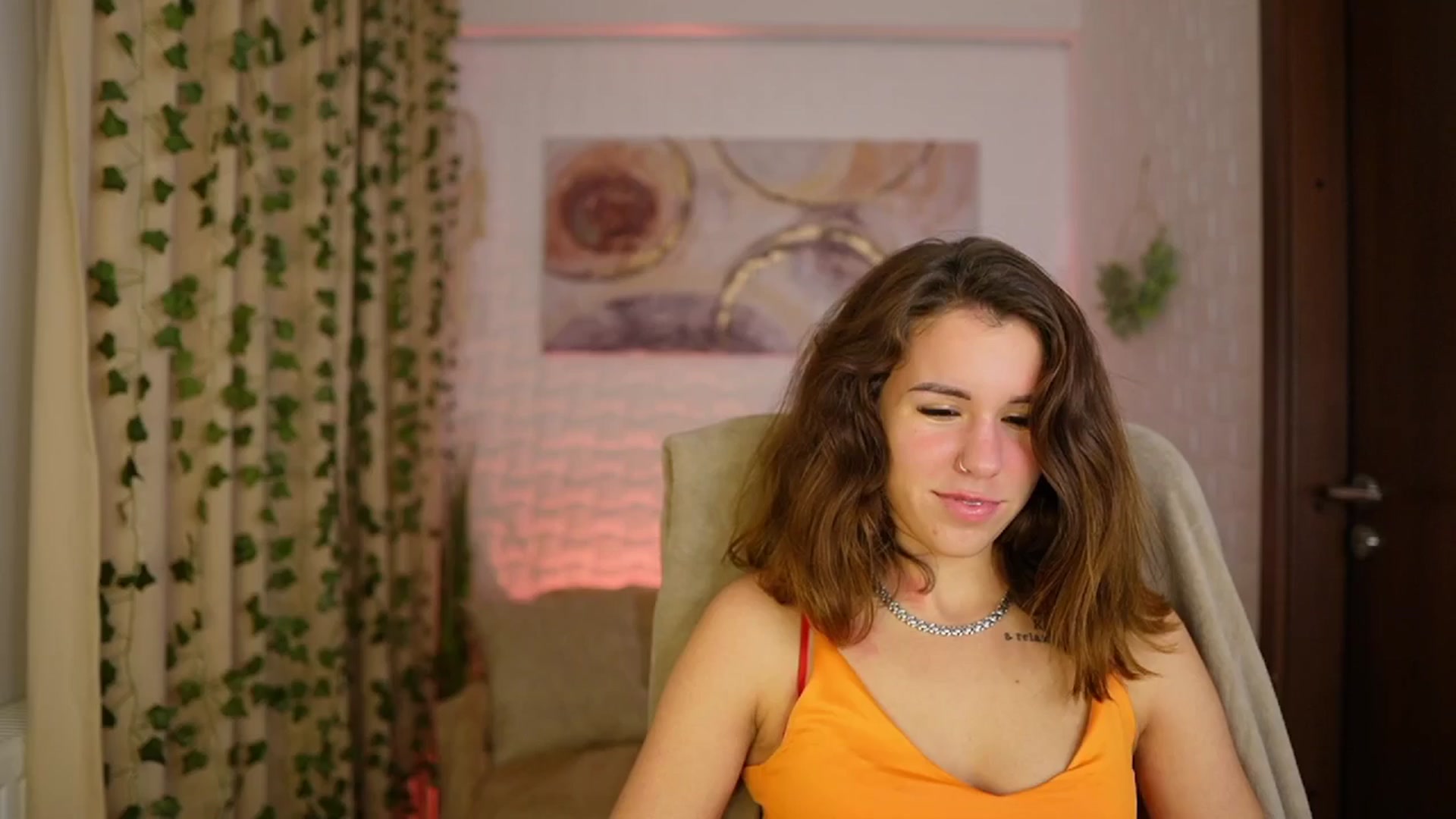 Gallery image thumbnail from Alyssa_Hall's myfreecams stream on, 11/24/2024, 18:58 image 4 of 20