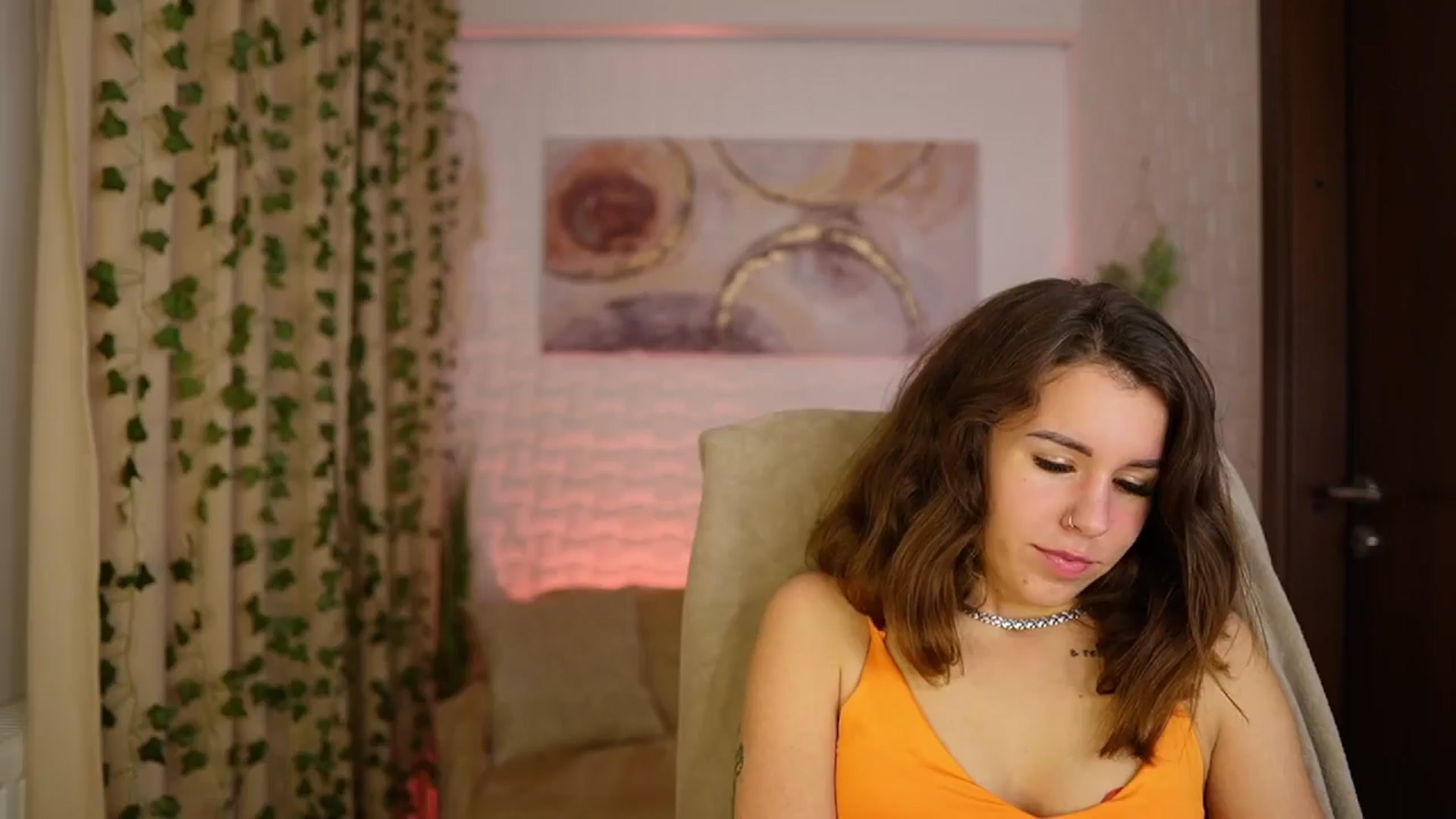 Gallery image thumbnail from Alyssa_Hall's myfreecams stream on, 11/24/2024, 18:58 image 19 of 20