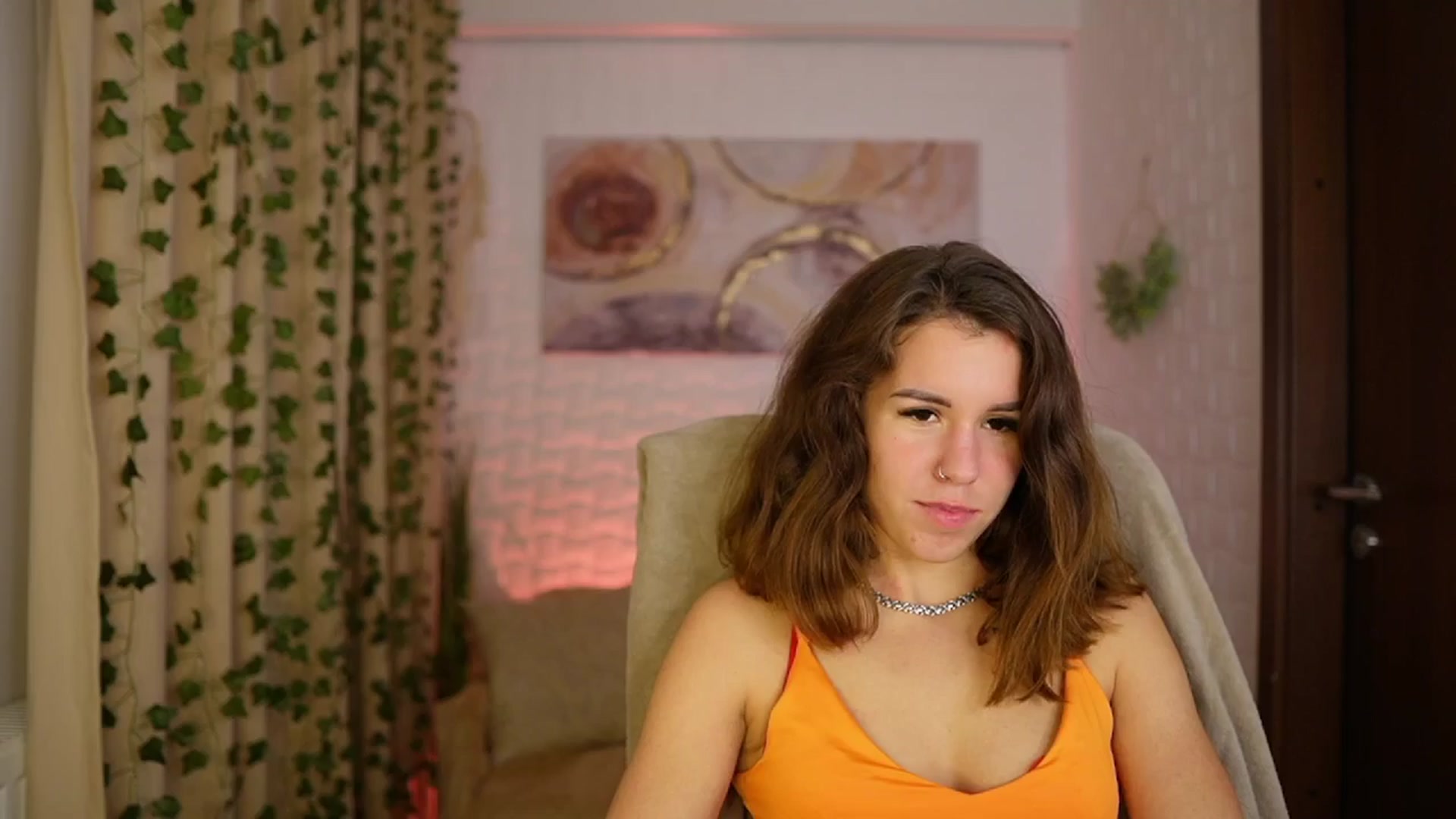 Gallery image thumbnail from Alyssa_Hall's myfreecams stream on, 11/24/2024, 18:58 image 11 of 20