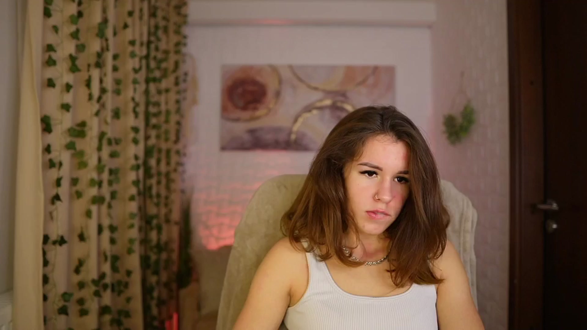Gallery image thumbnail from Alyssa_Hall's myfreecams stream on, 11/29/2024, 14:47 image 10 of 20