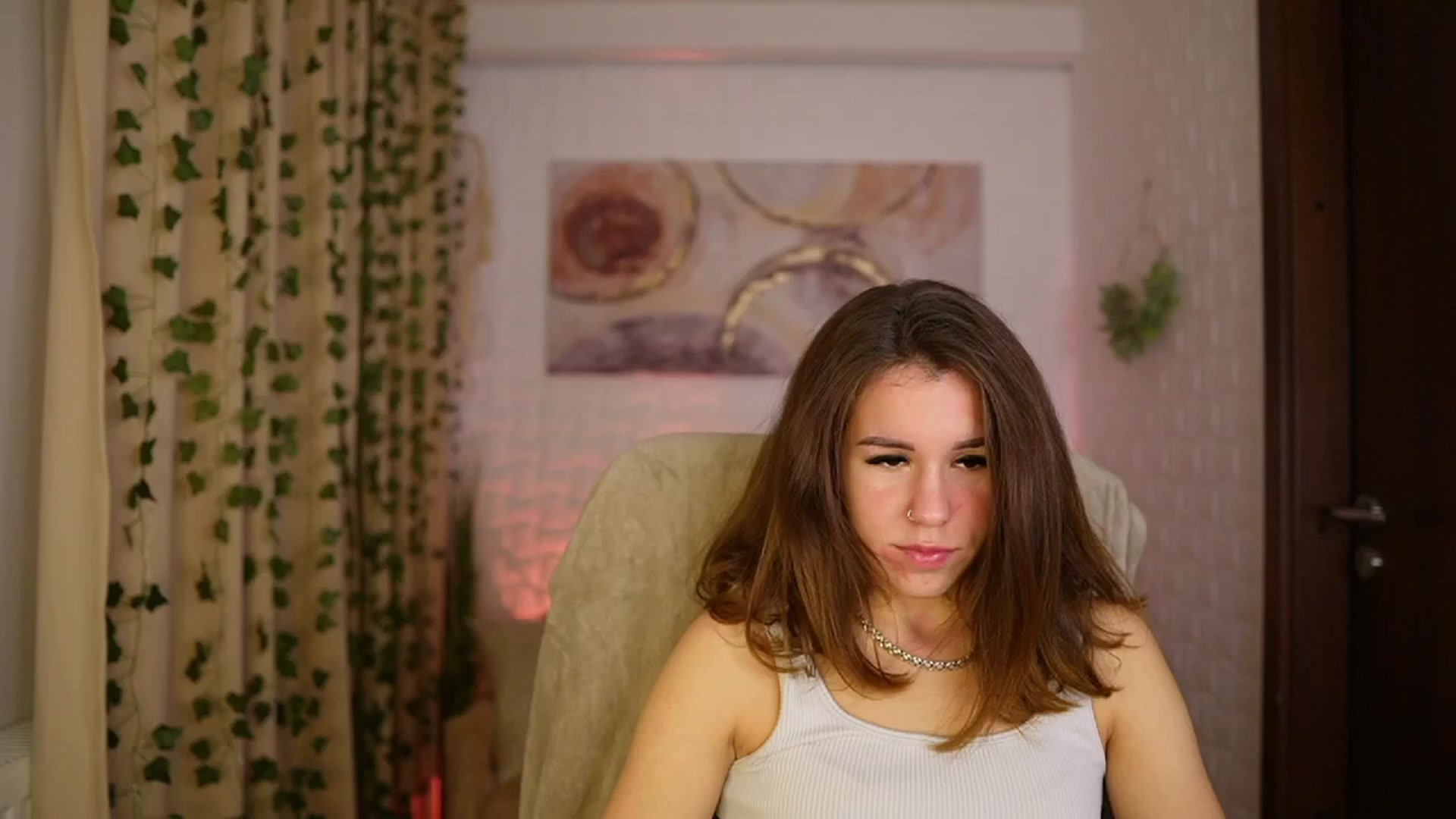 Gallery image thumbnail from Alyssa_Hall's myfreecams stream on, 11/29/2024, 14:47 image 16 of 20