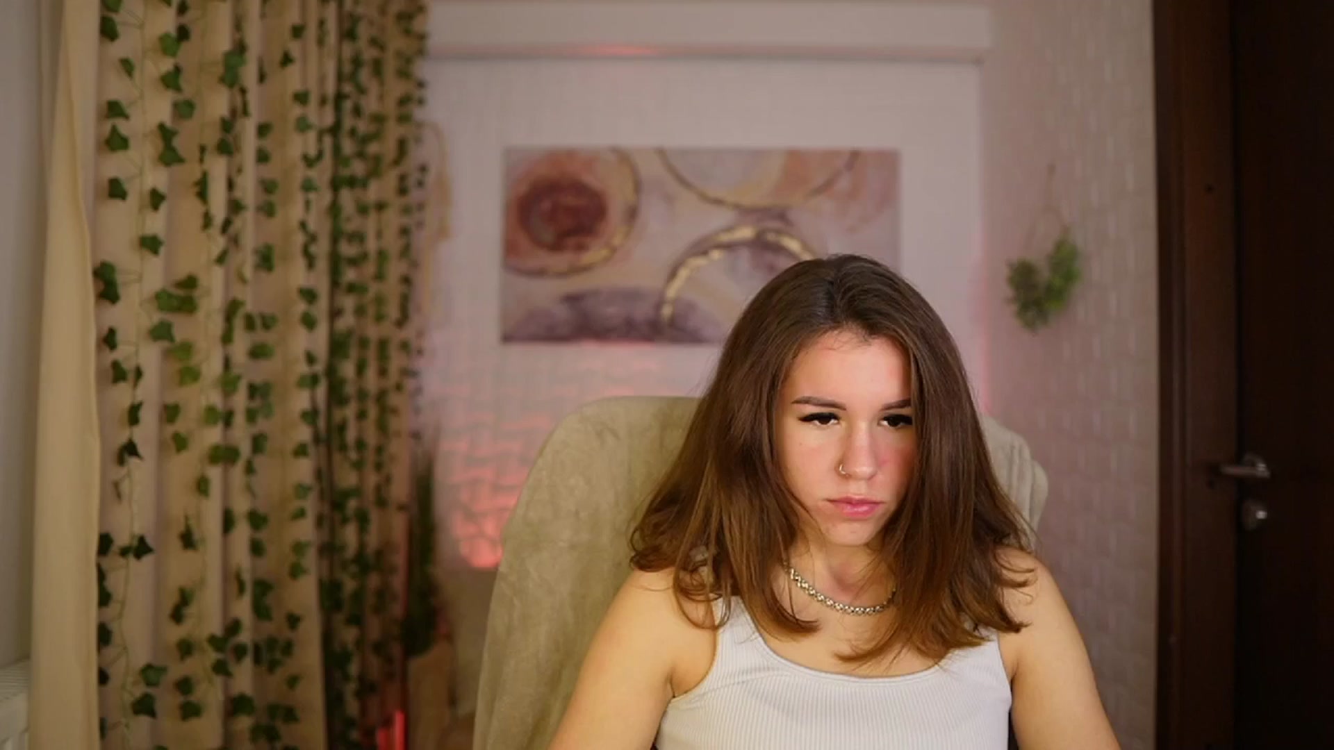 Gallery image thumbnail from Alyssa_Hall's myfreecams stream on, 11/29/2024, 14:47 image 15 of 20