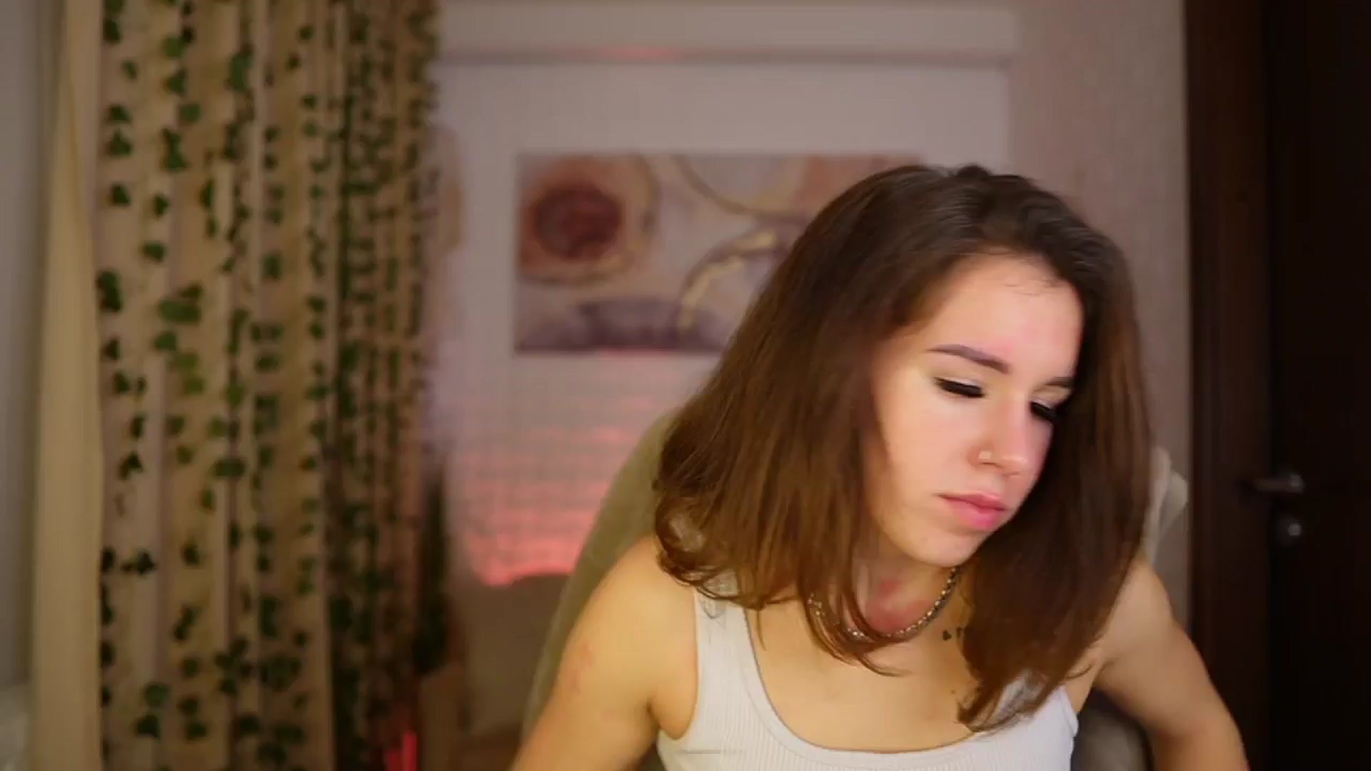 Gallery image thumbnail from Alyssa_Hall's myfreecams stream on, 11/29/2024, 14:47 image 2 of 20