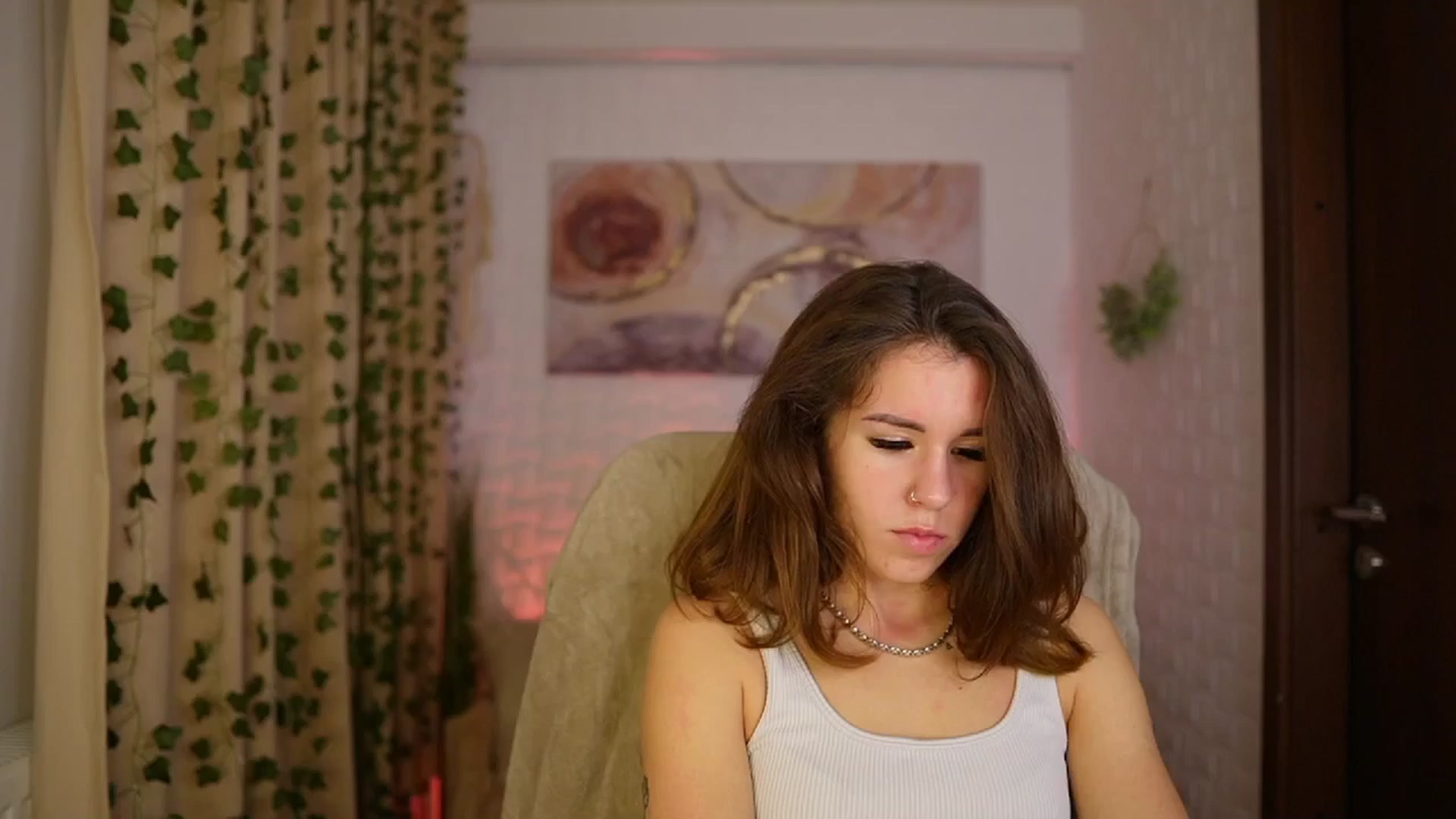 Gallery image thumbnail from Alyssa_Hall's myfreecams stream on, 11/29/2024, 14:47 image 9 of 20