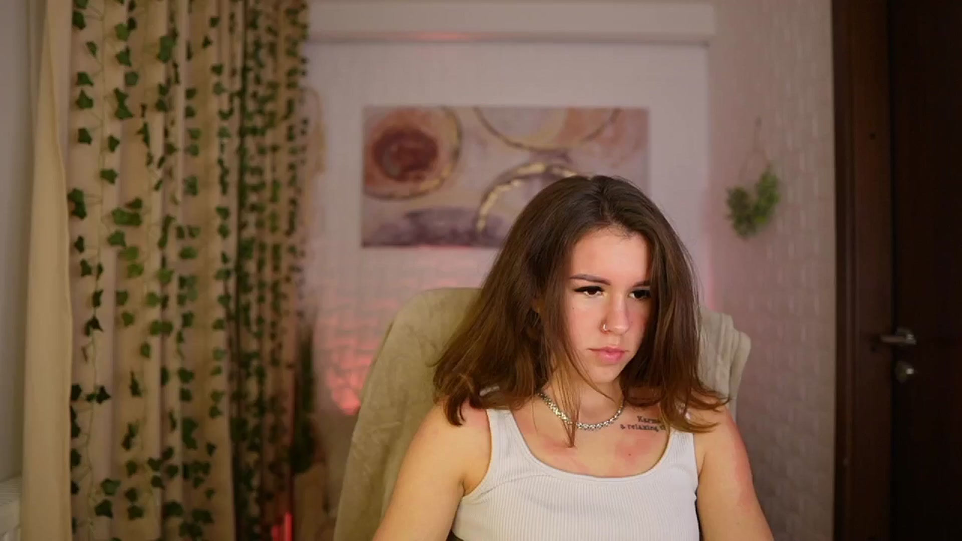 Gallery image thumbnail from Alyssa_Hall's myfreecams stream on, 11/29/2024, 15:16 image 13 of 20