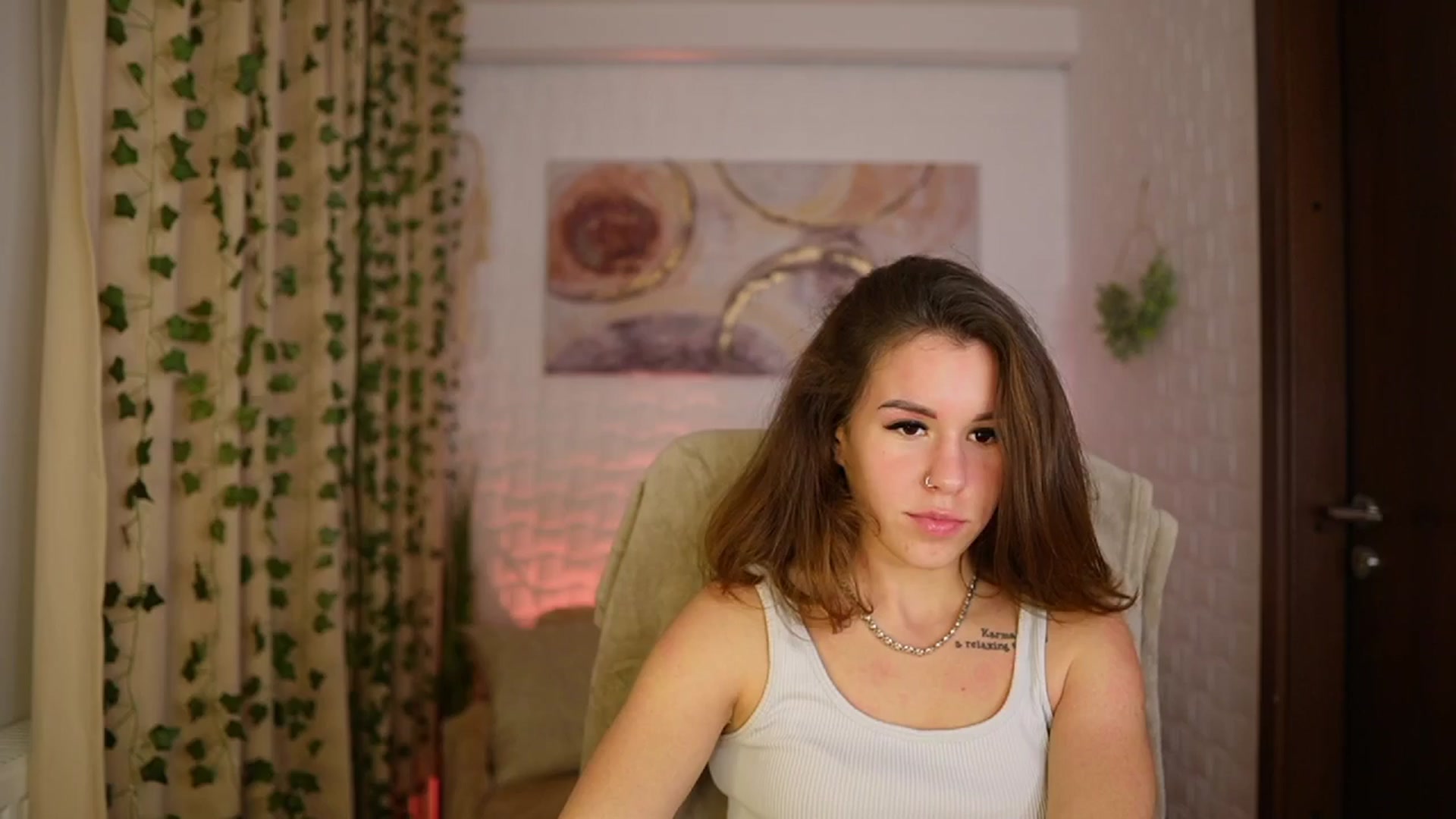 Gallery image thumbnail from Alyssa_Hall's myfreecams stream on, 11/29/2024, 15:46 image 20 of 20