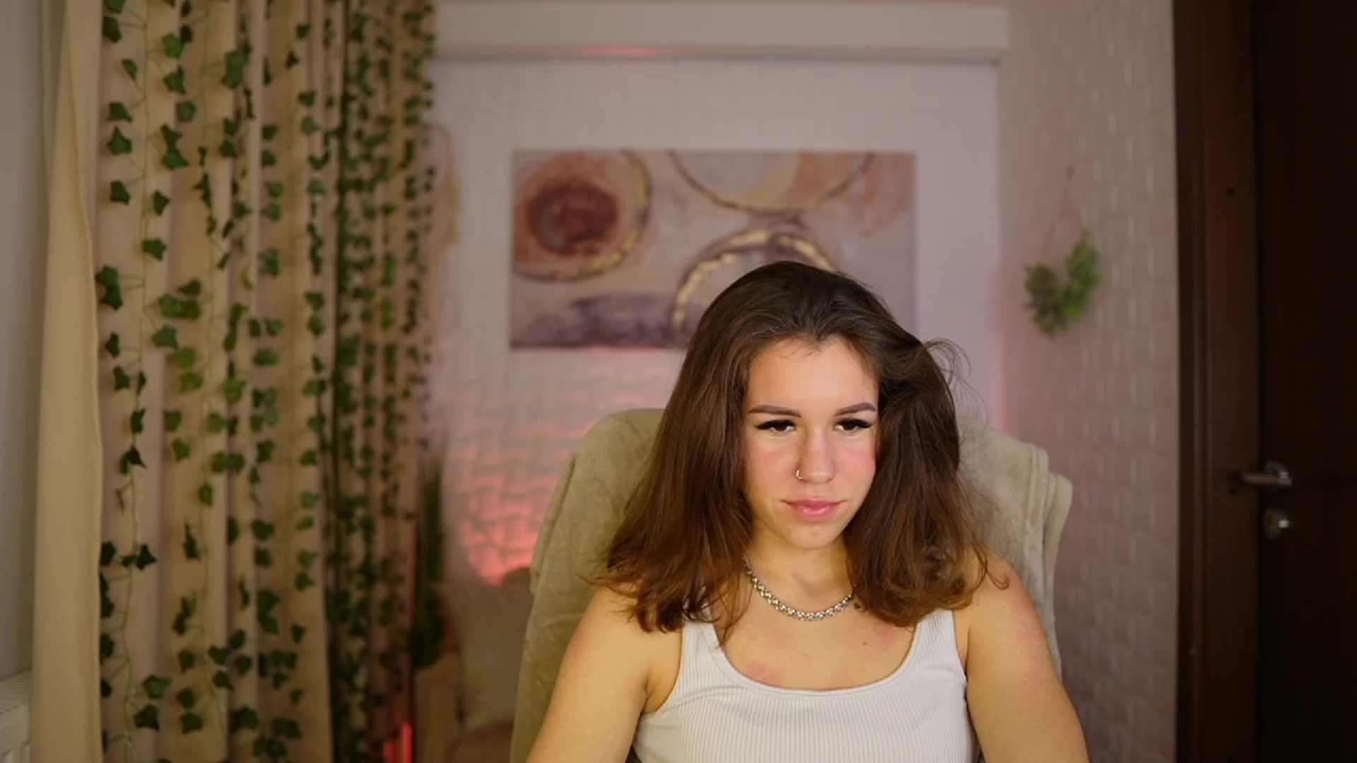 Gallery image thumbnail from Alyssa_Hall's myfreecams stream on, 11/29/2024, 15:46 image 16 of 20