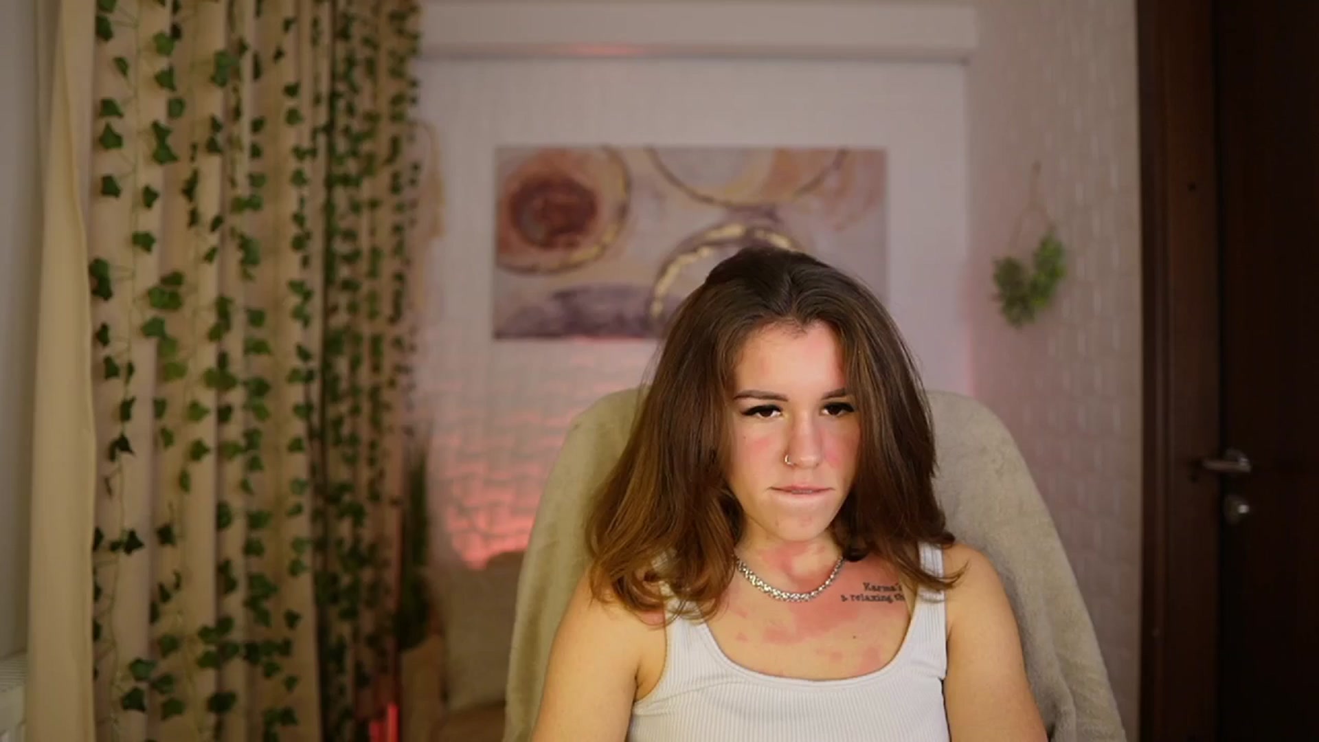 Gallery image thumbnail from Alyssa_Hall's myfreecams stream on, 11/29/2024, 17:41 image 2 of 20