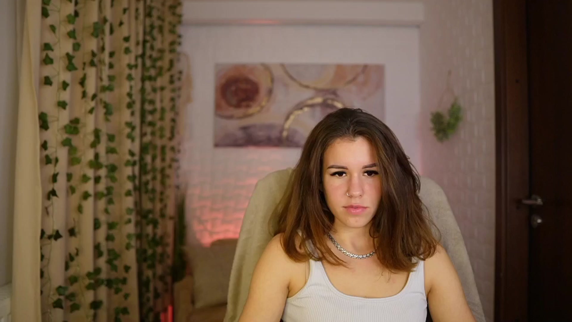 Gallery image thumbnail from Alyssa_Hall's myfreecams stream on, 11/29/2024, 17:41 image 15 of 20