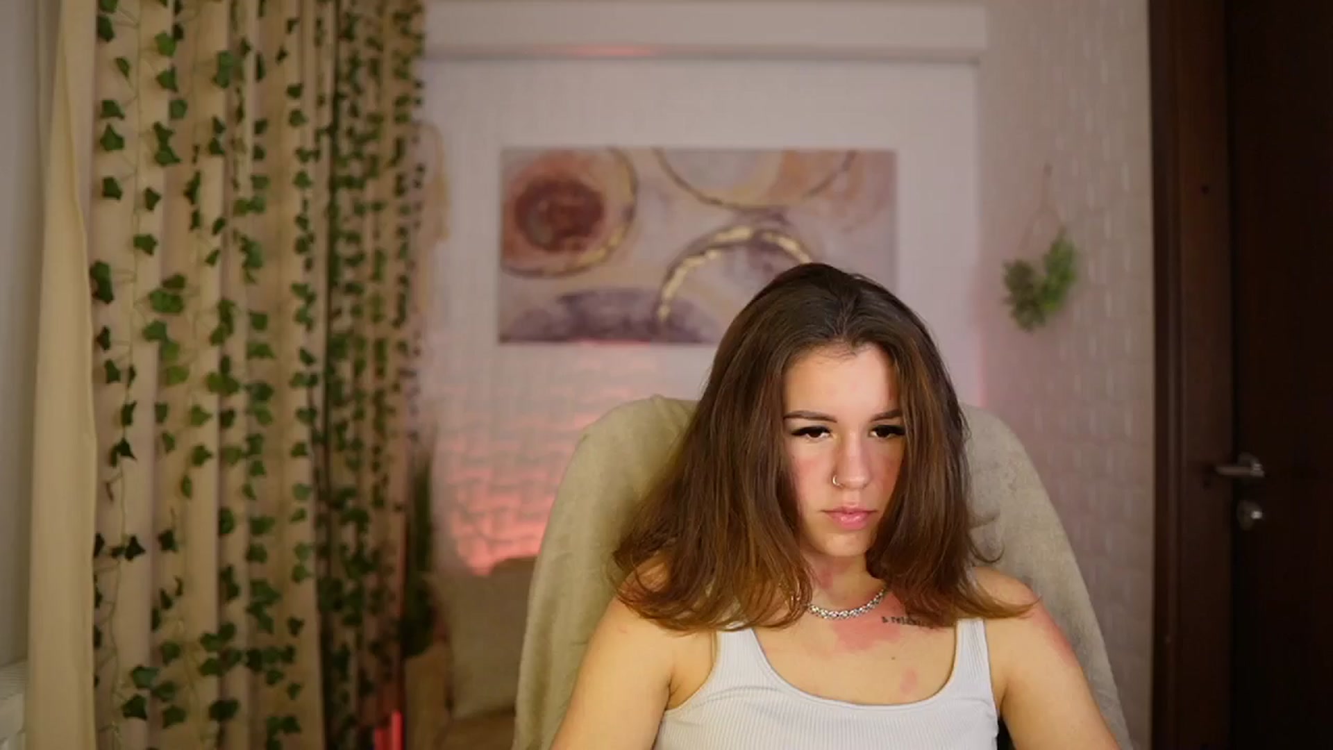 Gallery image thumbnail from Alyssa_Hall's myfreecams stream on, 11/29/2024, 17:41 image 5 of 20