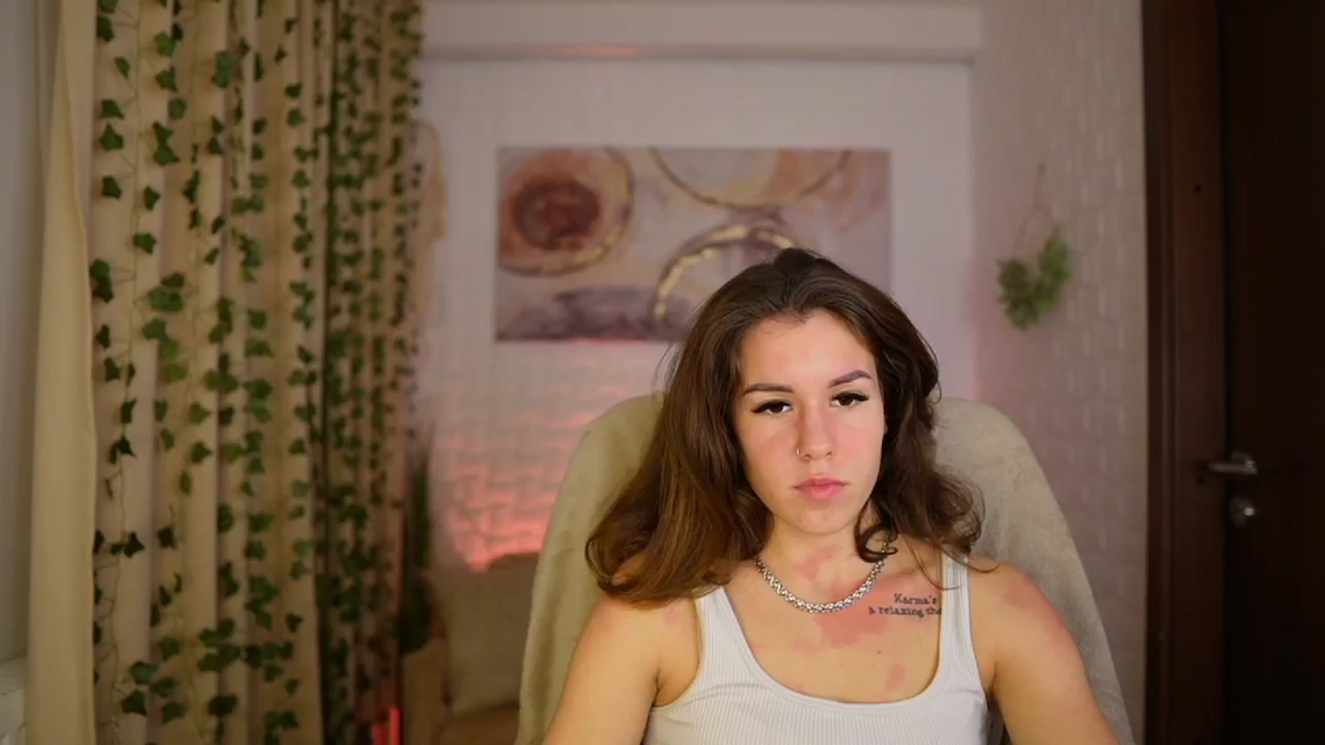 Gallery image thumbnail from Alyssa_Hall's myfreecams stream on, 11/29/2024, 17:41 image 4 of 20