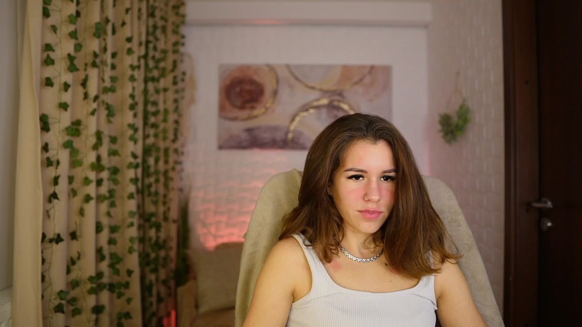 Gallery image thumbnail from Alyssa_Hall's myfreecams stream on, 11/29/2024, 18:57 image 18 of 20