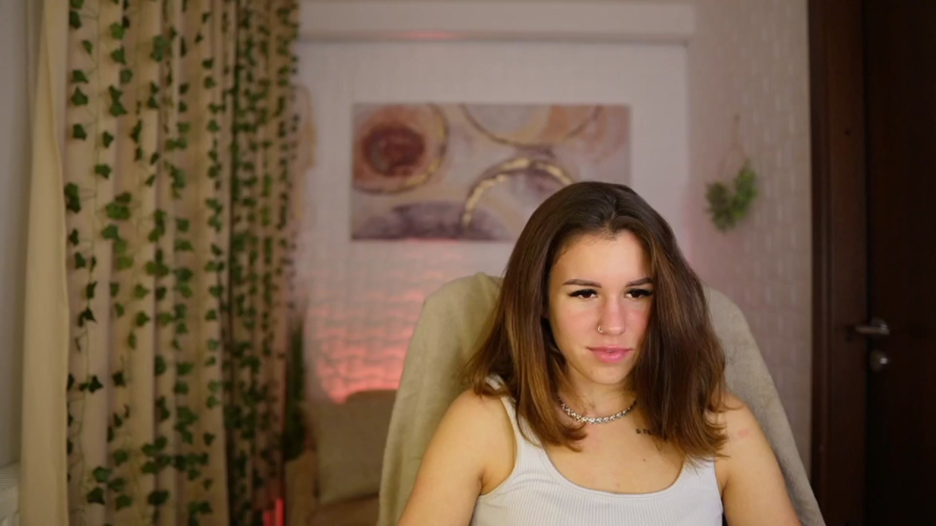 Gallery image thumbnail from Alyssa_Hall's myfreecams stream on, 11/29/2024, 18:57 image 3 of 20