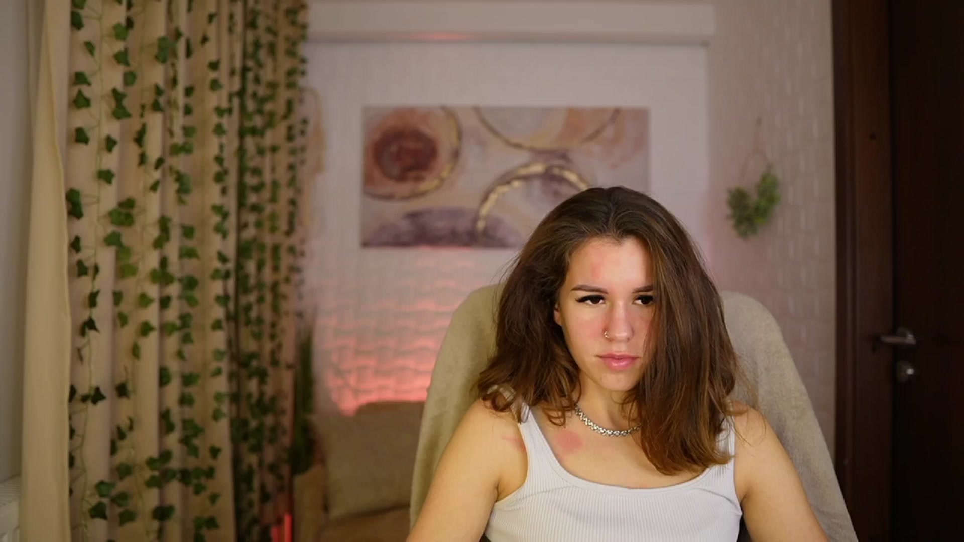 Gallery image thumbnail from Alyssa_Hall's myfreecams stream on, 11/29/2024, 18:57 image 14 of 20