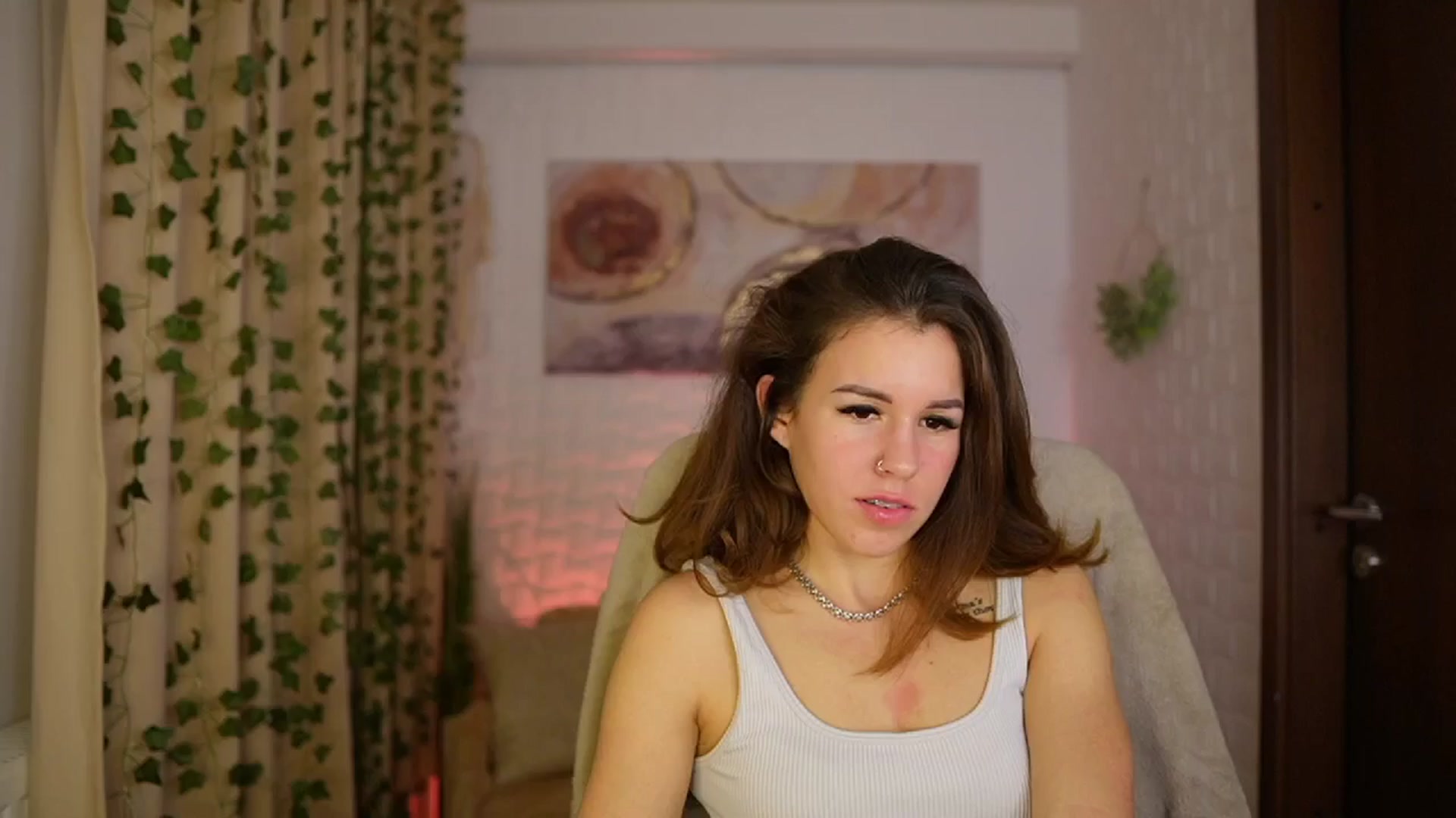 Gallery image thumbnail from Alyssa_Hall's myfreecams stream on, 11/29/2024, 18:57 image 5 of 20