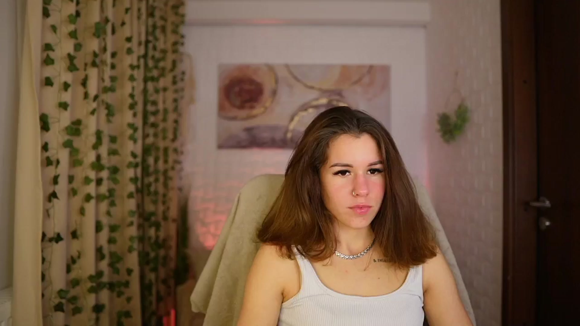 Gallery image thumbnail from Alyssa_Hall's myfreecams stream on, 11/29/2024, 20:37 image 10 of 20