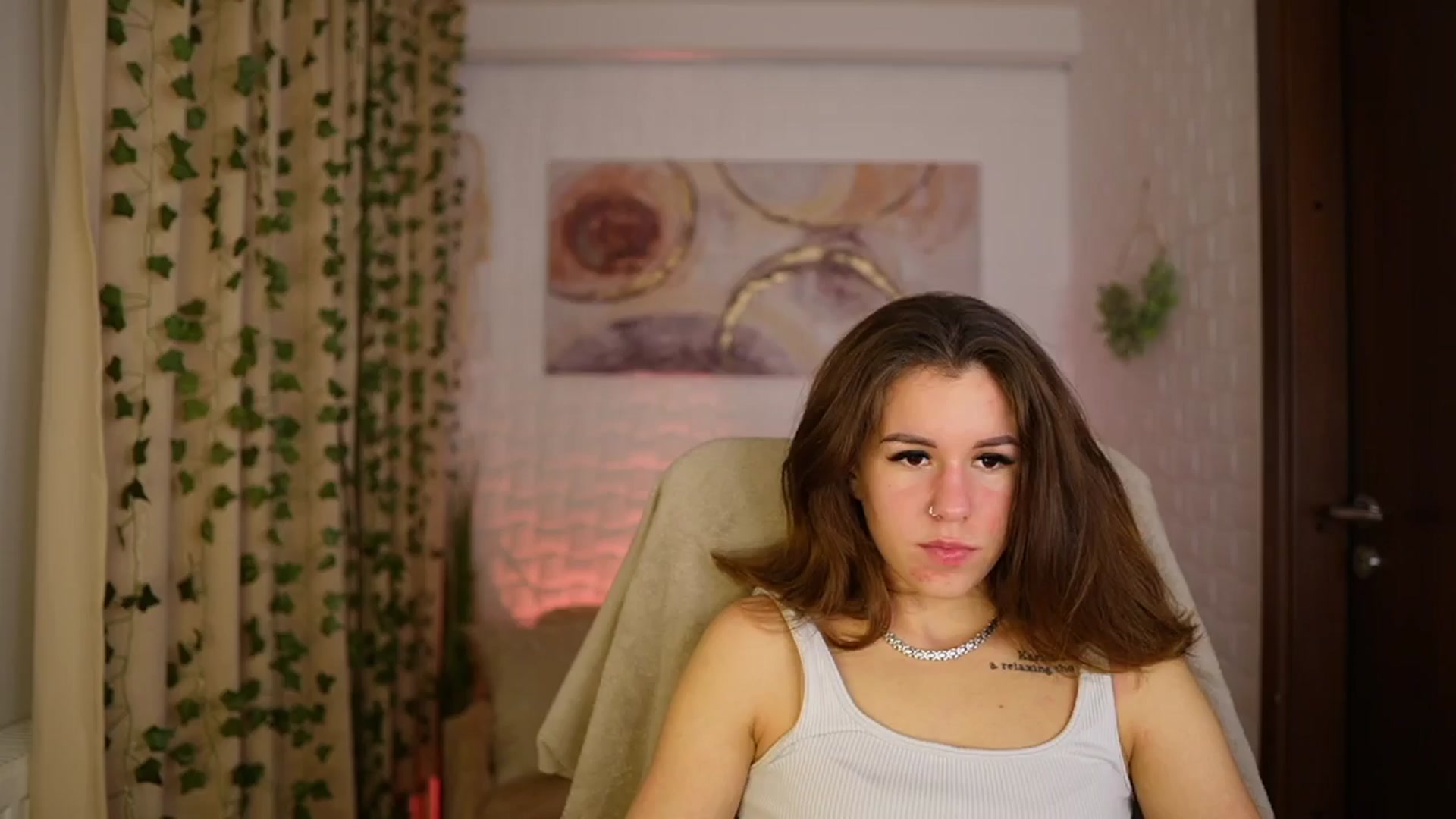 Gallery image thumbnail from Alyssa_Hall's myfreecams stream on, 11/29/2024, 20:37 image 3 of 20