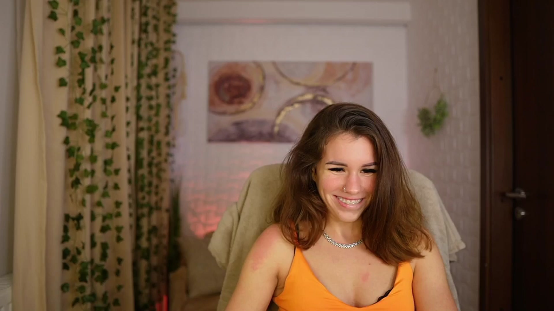 Gallery image thumbnail from Alyssa_Hall's myfreecams stream on, 11/30/2024, 15:03 image 11 of 20