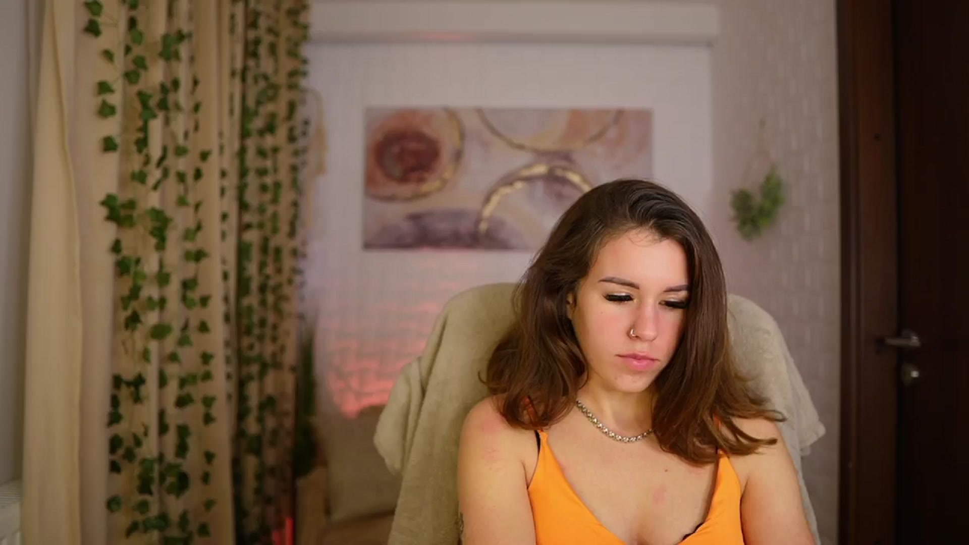 Gallery image thumbnail from Alyssa_Hall's myfreecams stream on, 11/30/2024, 15:03 image 12 of 20