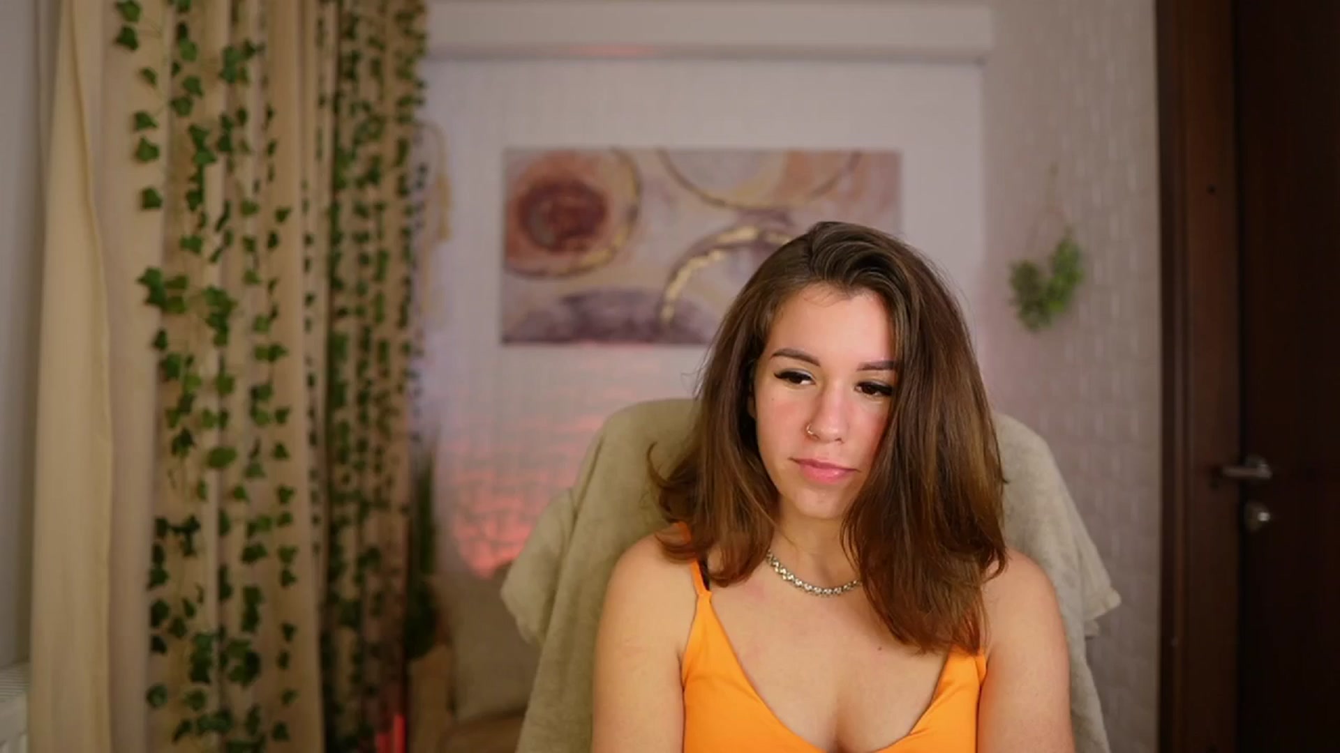 Gallery image thumbnail from Alyssa_Hall's myfreecams stream on, 11/30/2024, 15:03 image 6 of 20
