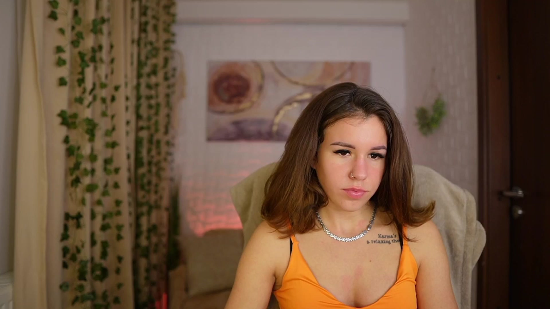 Gallery image thumbnail from Alyssa_Hall's myfreecams stream on, 11/30/2024, 17:02 image 15 of 20