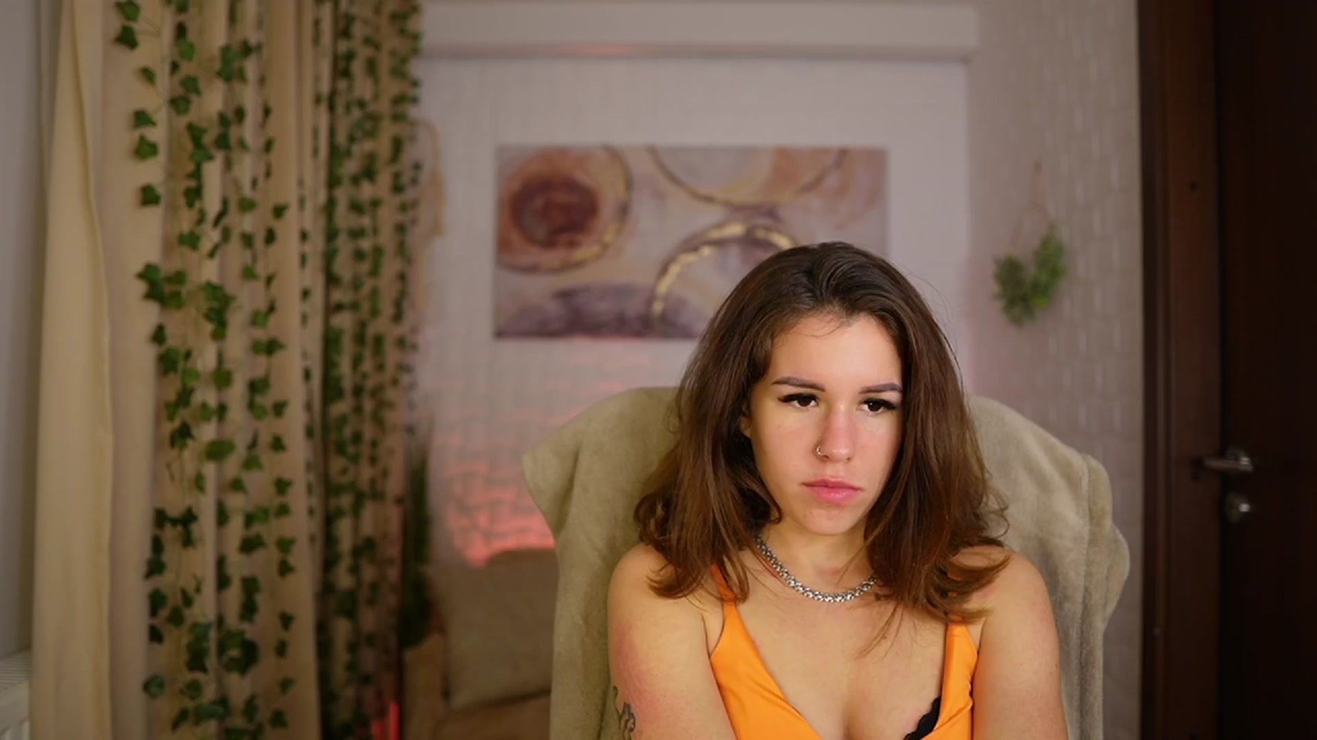 Gallery image thumbnail from Alyssa_Hall's myfreecams stream on, 11/30/2024, 17:02 image 1 of 20