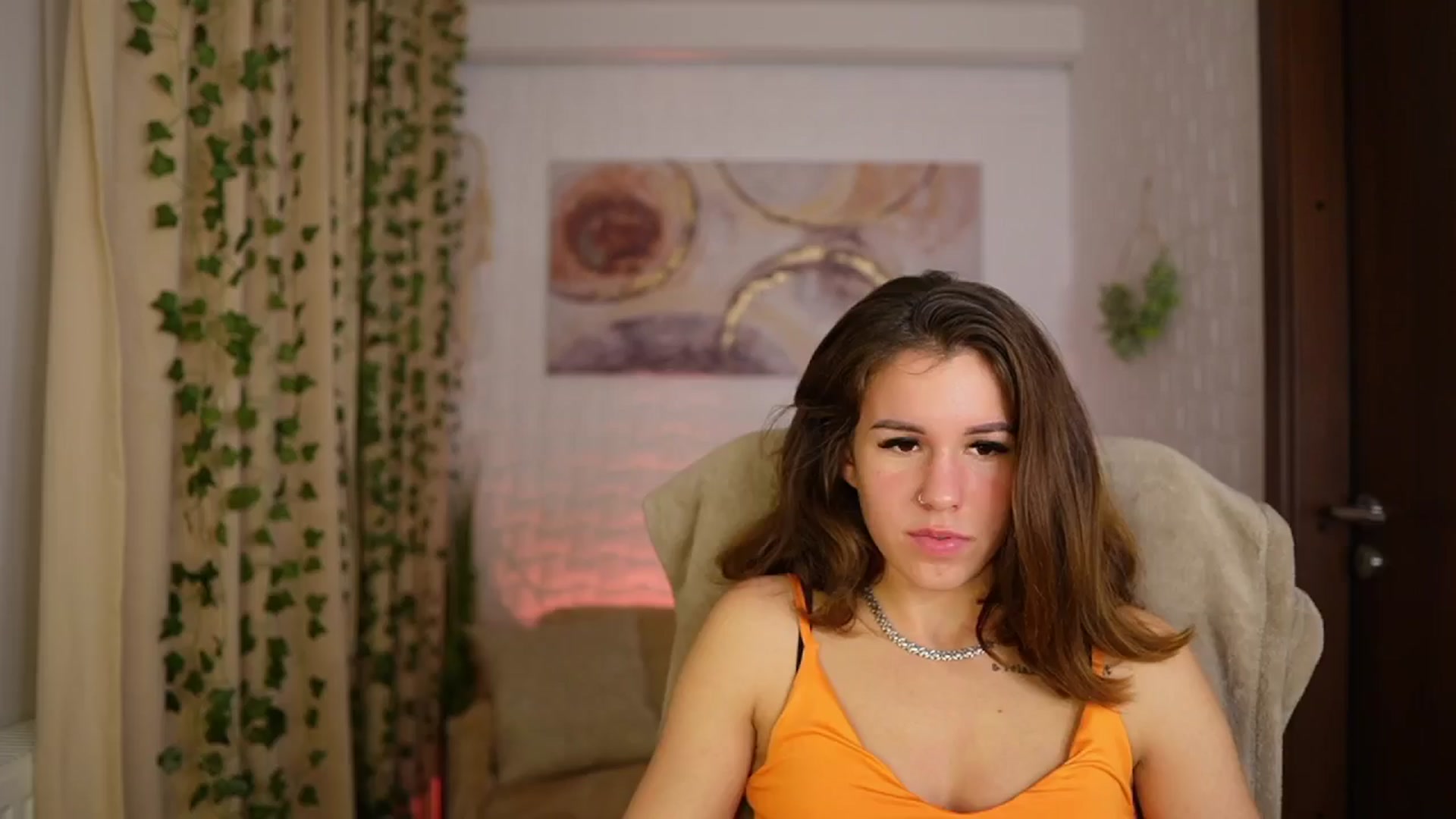 Gallery image thumbnail from Alyssa_Hall's myfreecams stream on, 11/30/2024, 17:02 image 17 of 20