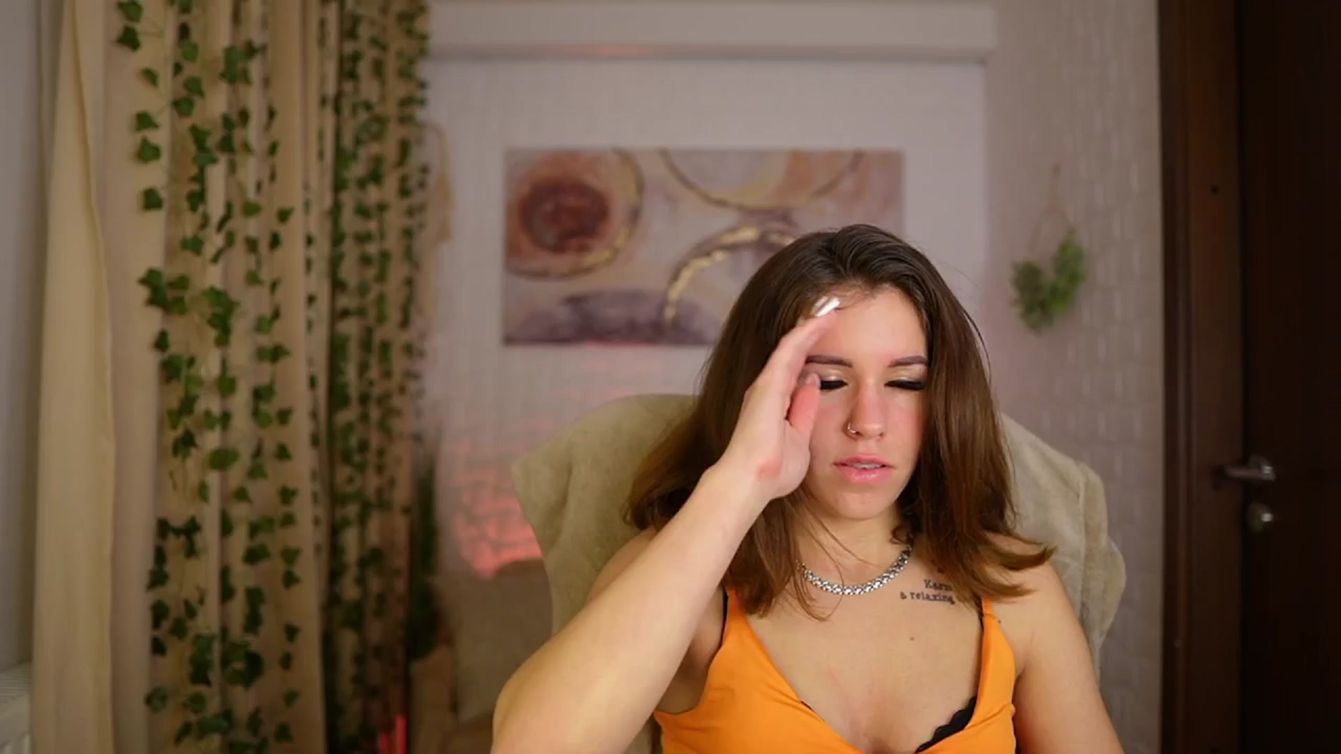 Gallery image thumbnail from Alyssa_Hall's myfreecams stream on, 11/30/2024, 17:02 image 6 of 20
