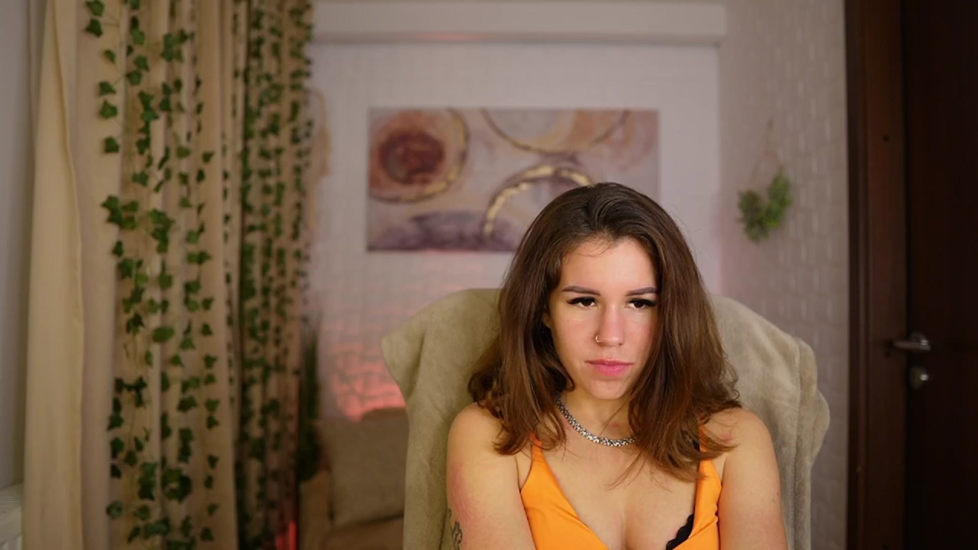 Gallery image thumbnail from Alyssa_Hall's myfreecams stream on, 11/30/2024, 17:02 image 2 of 20