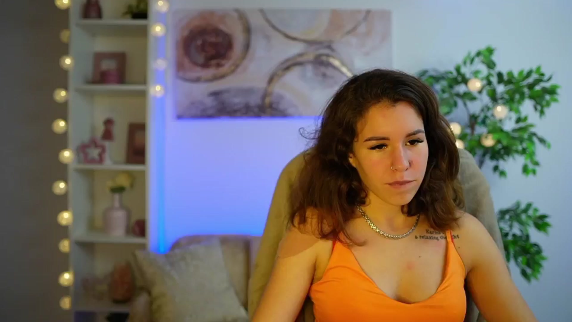 Gallery image thumbnail from Alyssa_Hall's myfreecams stream on, 12/07/2024, 15:23 image 14 of 20