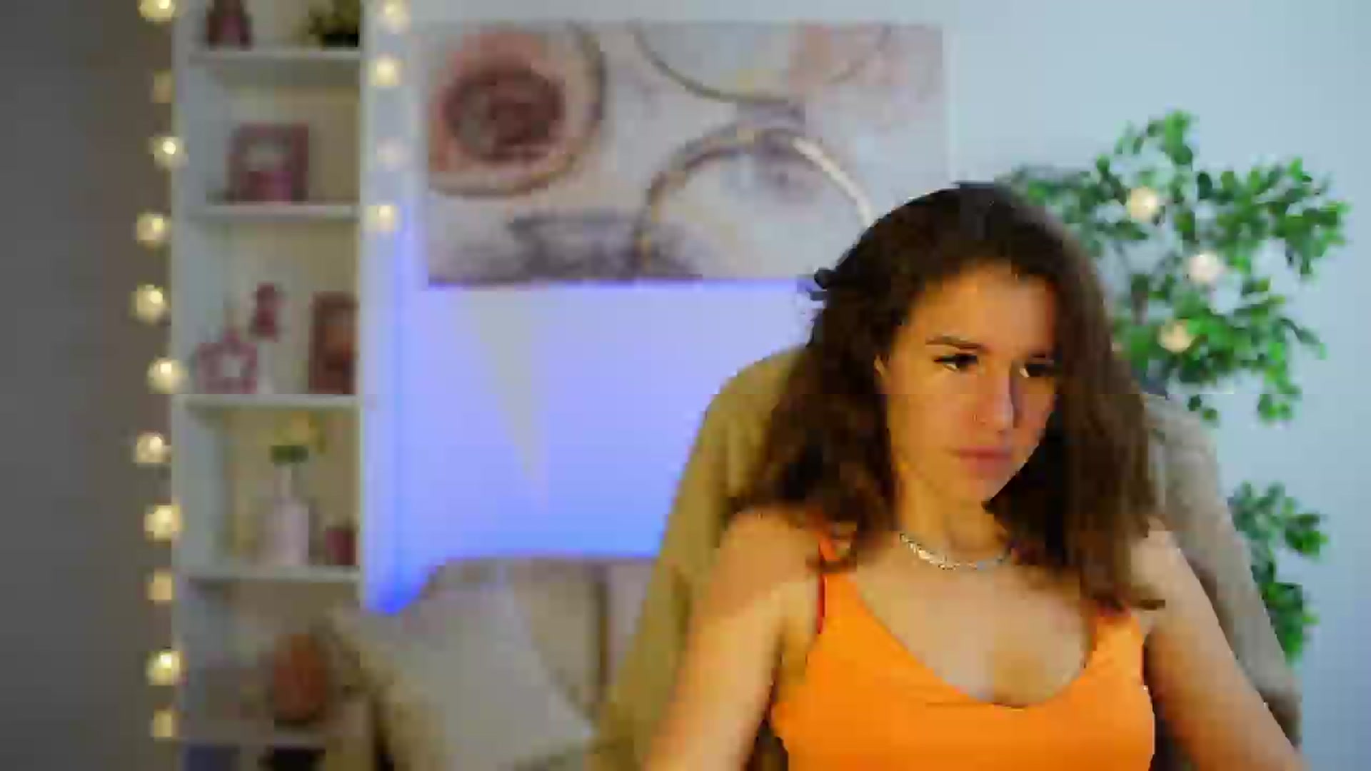 Gallery image thumbnail from Alyssa_Hall's myfreecams stream on, 12/07/2024, 17:48 image 18 of 20