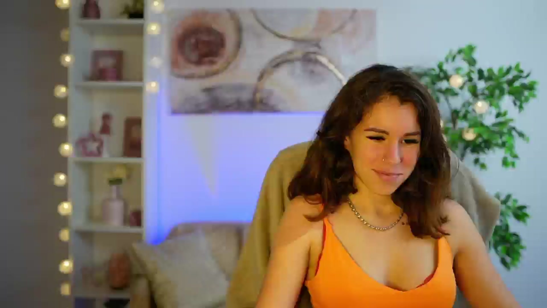 Gallery image thumbnail from Alyssa_Hall's myfreecams stream on, 12/07/2024, 17:48 image 3 of 20