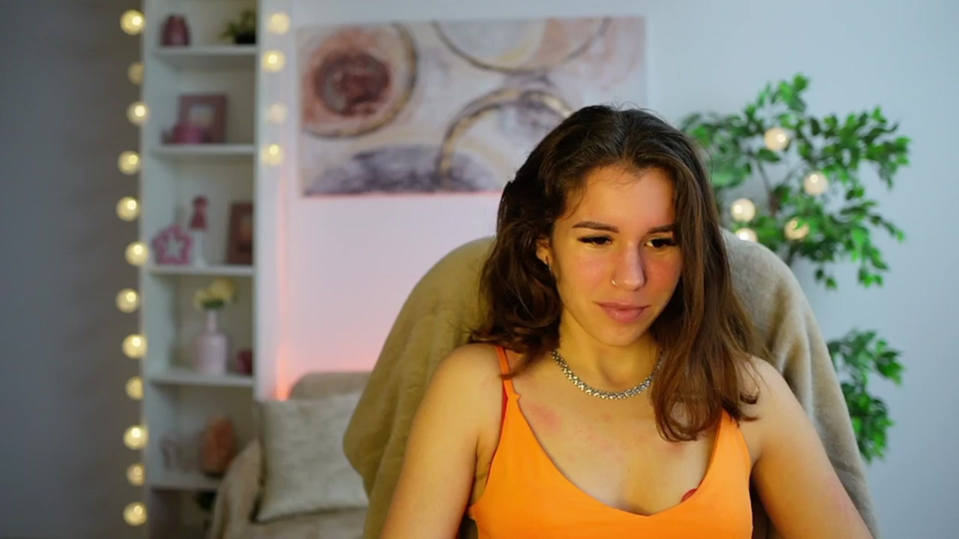 Gallery image thumbnail from Alyssa_Hall's myfreecams stream on, 12/14/2024, 14:14 image 6 of 20