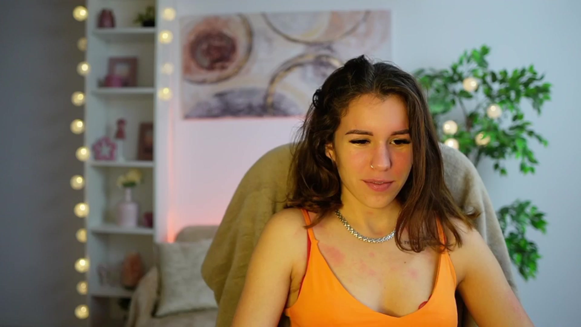 Gallery image thumbnail from Alyssa_Hall's myfreecams stream on, 12/14/2024, 14:14 image 5 of 20