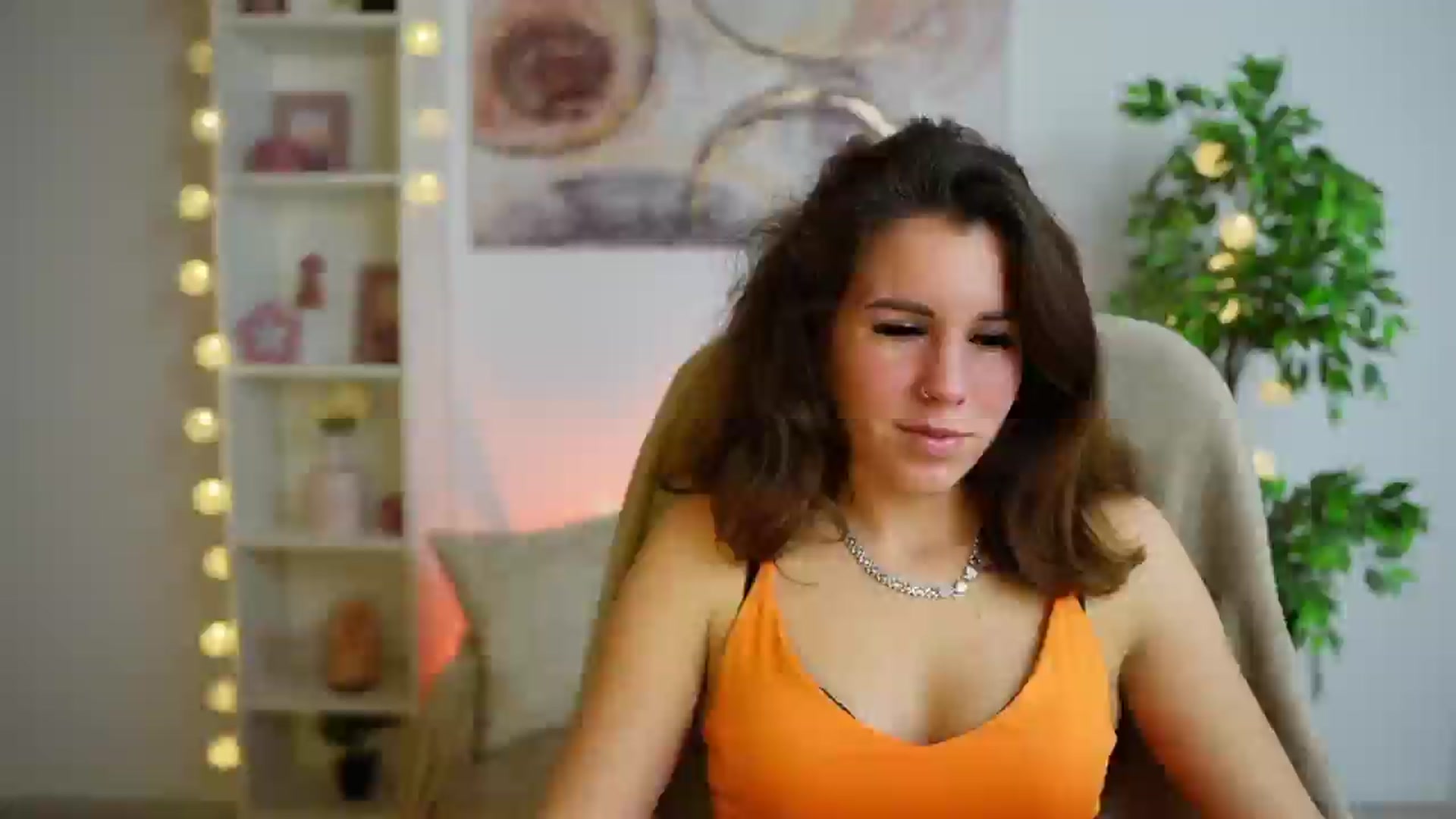 Gallery image thumbnail from Alyssa_Hall's myfreecams stream on, 12/19/2024, 17:53 image 20 of 20