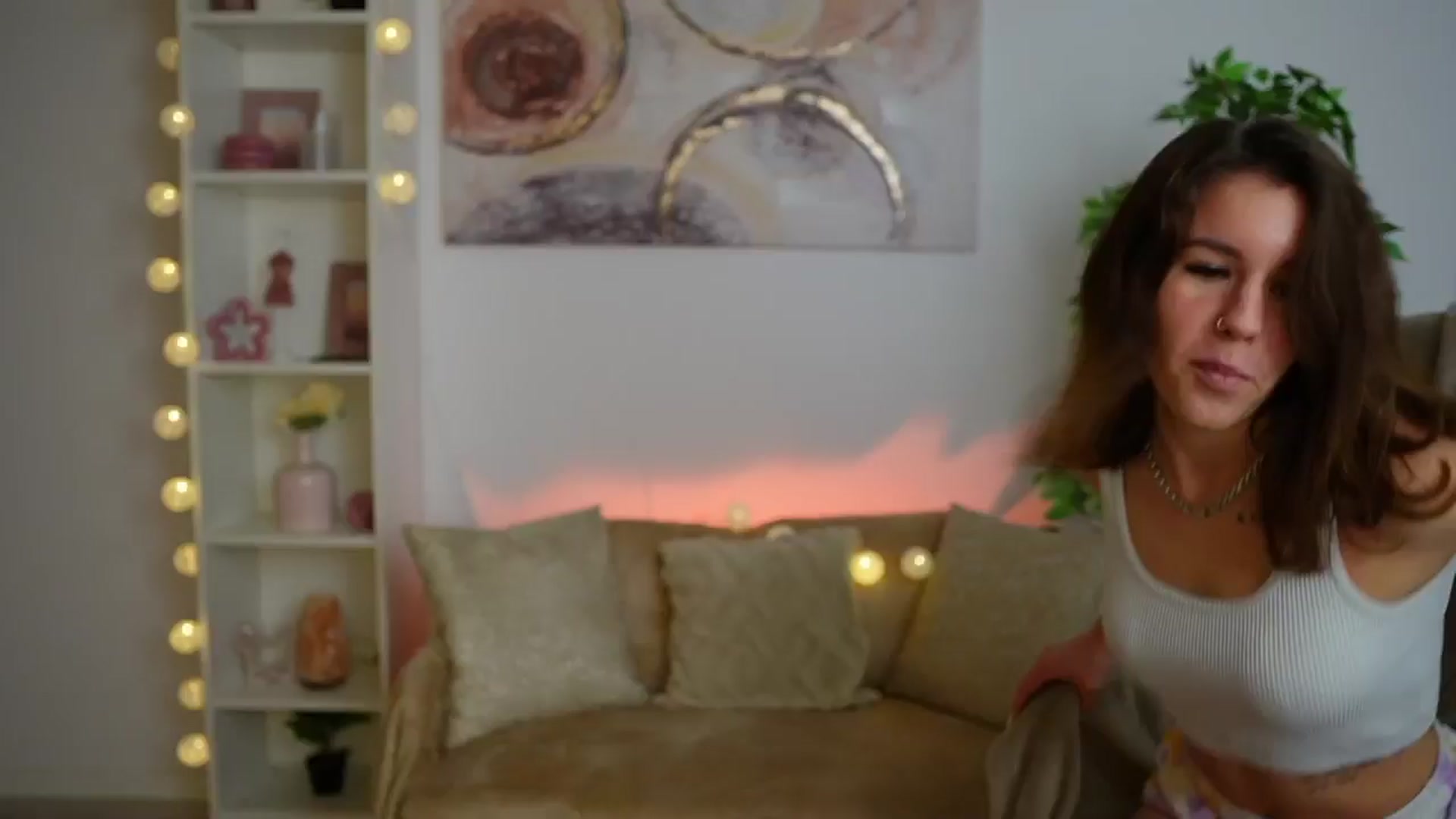 Gallery image thumbnail from Alyssa_Hall's myfreecams stream on, 12/20/2024, 15:42 image 7 of 20
