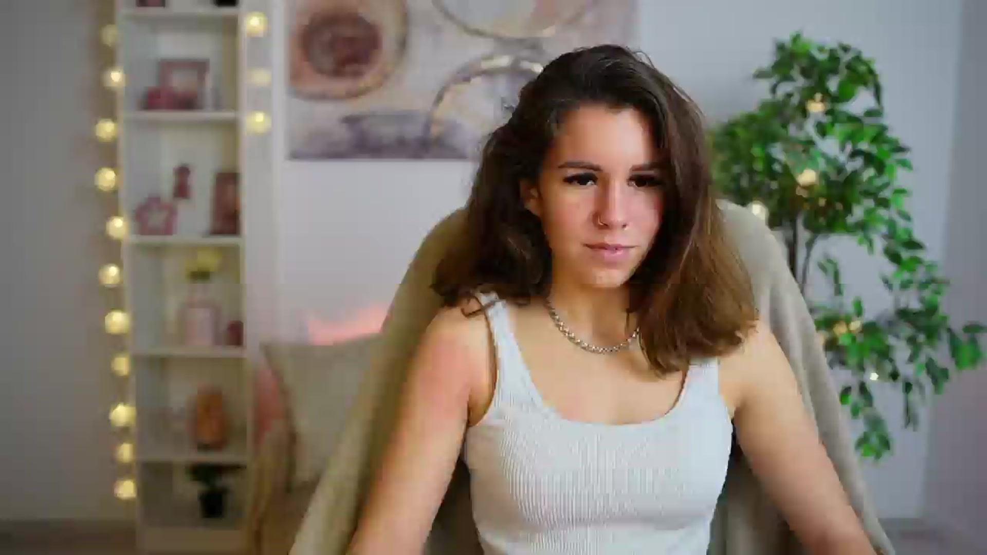 Gallery image thumbnail from Alyssa_Hall's myfreecams stream on, 12/20/2024, 17:47 image 20 of 20