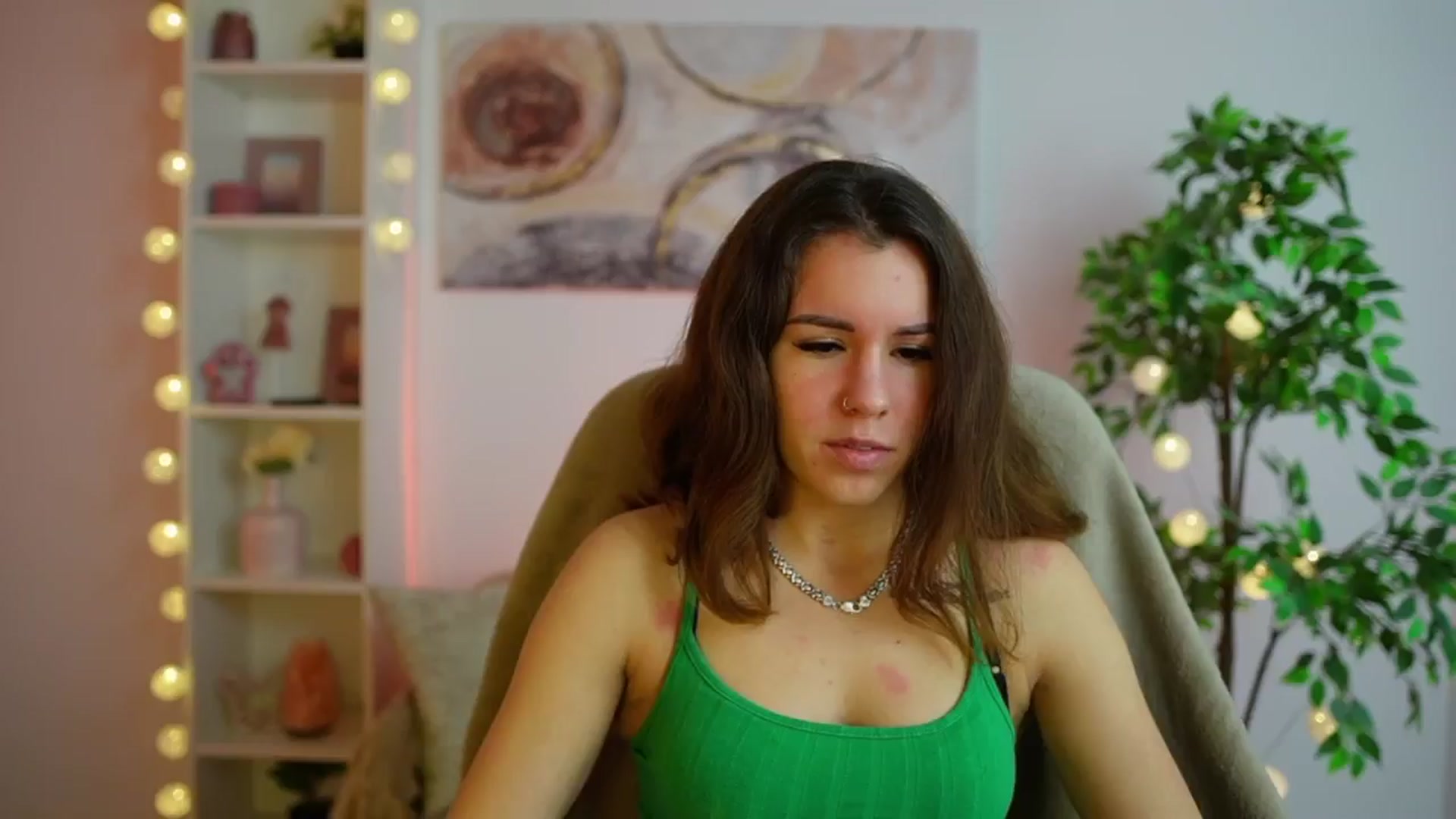 Gallery image thumbnail from Alyssa_Hall's myfreecams stream on, 01/09/2025, 14:46 image 1 of 20
