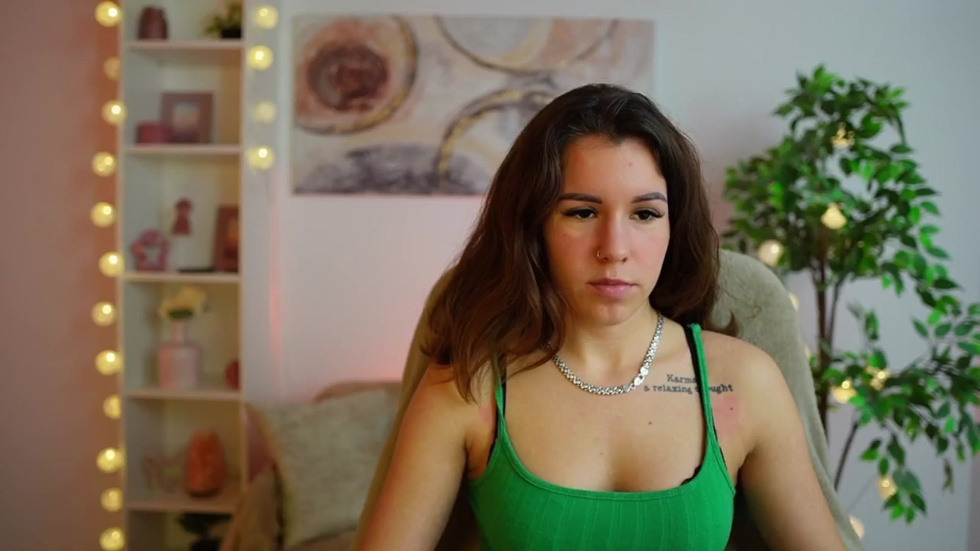Gallery image thumbnail from Alyssa_Hall's myfreecams stream on, 01/09/2025, 15:57 image 19 of 20