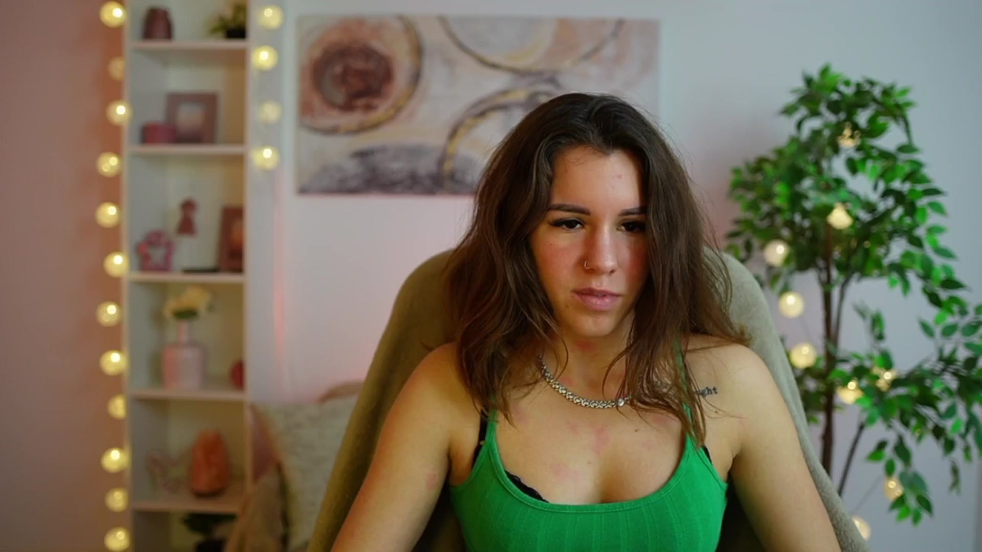 Gallery image thumbnail from Alyssa_Hall's myfreecams stream on, 01/09/2025, 15:57 image 5 of 20