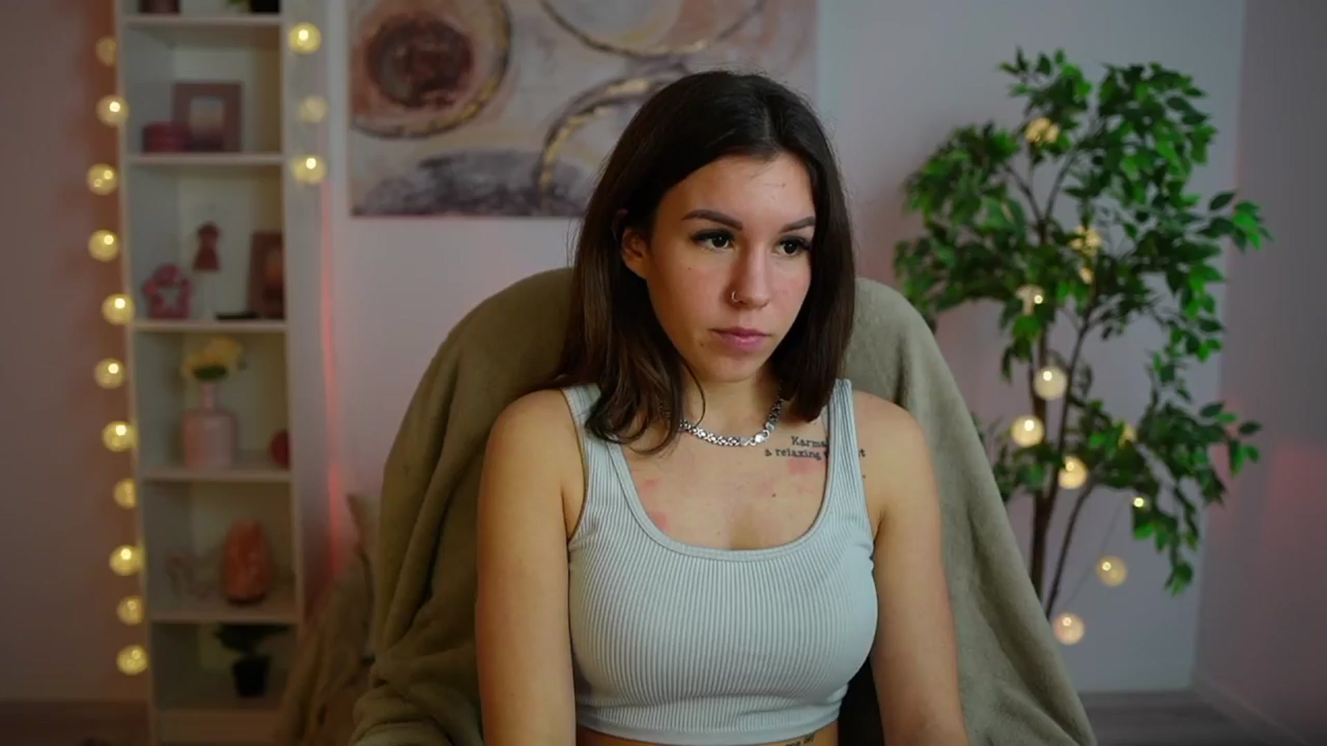 Gallery image thumbnail from Alyssa_Hall's myfreecams stream on, 01/11/2025, 16:11 image 14 of 20